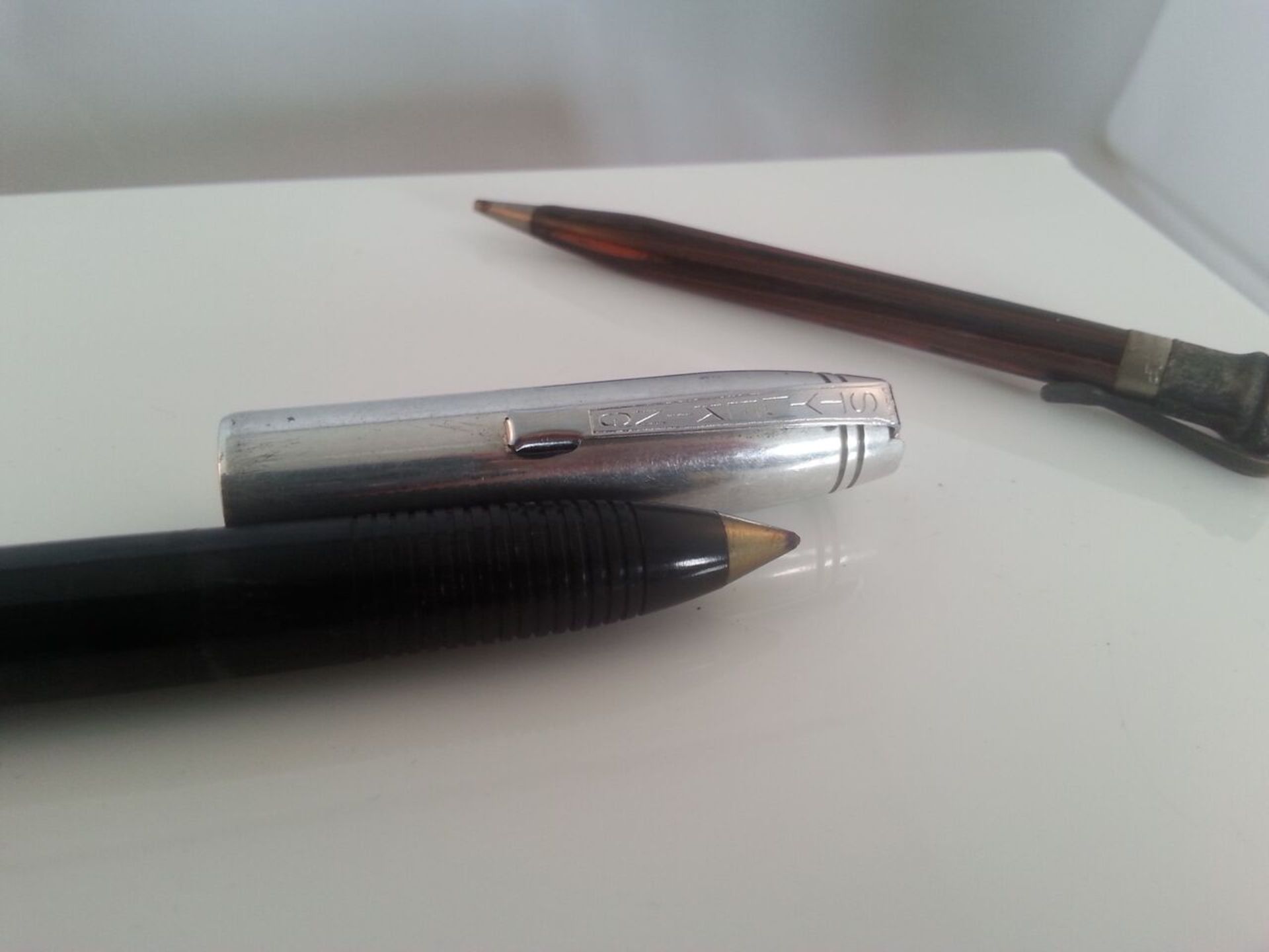 Small group of rare vintage collectable pen & pencil comprising a Style King pen patent pending & - Image 4 of 4