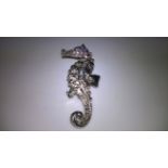 ADORABLE VINTAGE BROOCH IN THE FORM OF A SEAHORSE SET WITH CRYSTALS This is a beautiful vintage