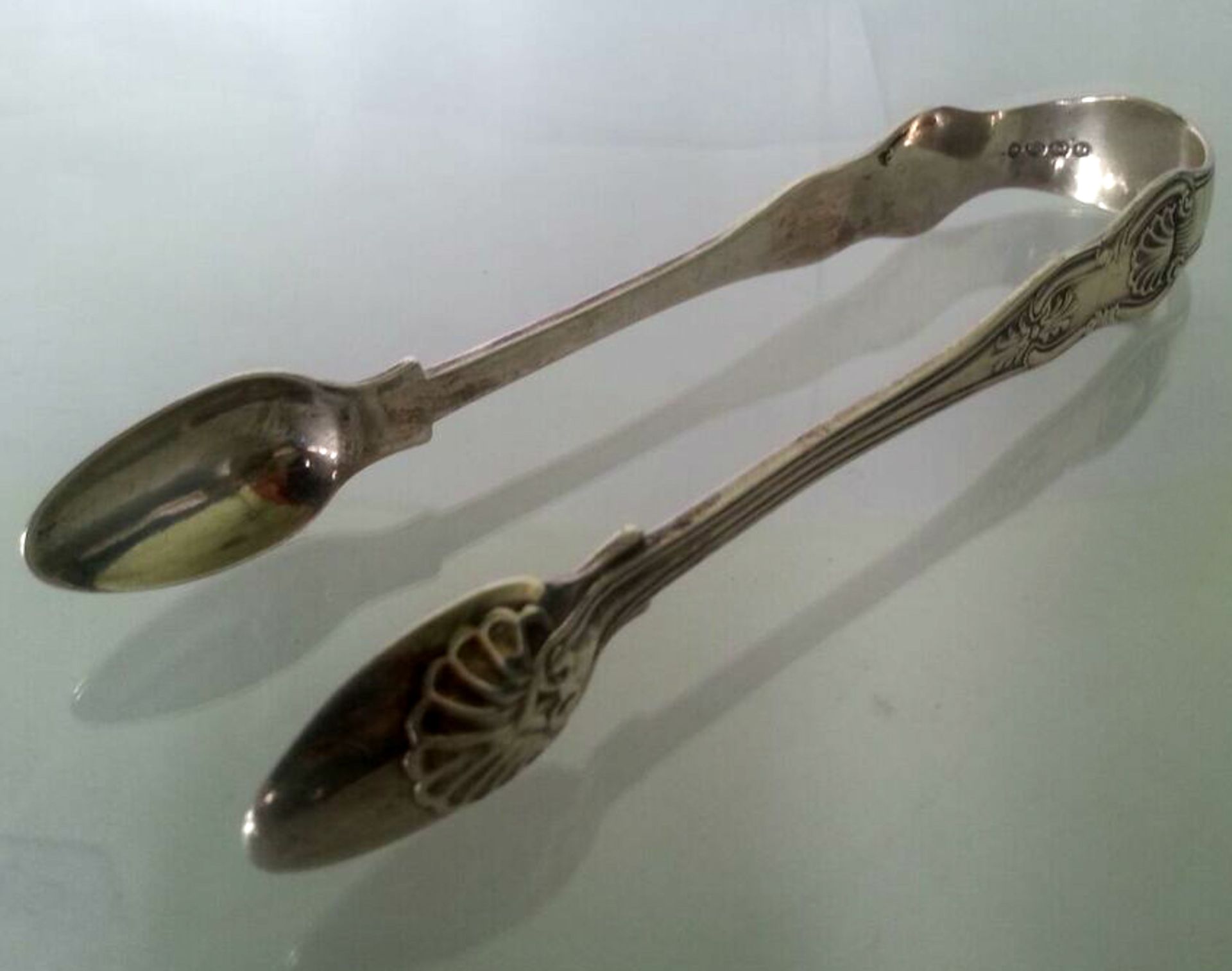 FINE ANTIQUE 19th C VICTORIAN SILVER SUGAR TONGS. Hallmarked London 1860 ; H J Lias & Son. Approx