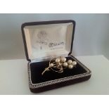 COSTUME BROOCH SET WITH FAUX PEARLS IN PURPLE SOGO JAPAN PRESENTATION BOX. Low cost delivery