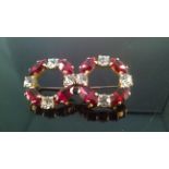 VINTAGE BROOCH SET WITH RED AND WHITE CRYSTALS Very attractive vintage brooch set with red and white