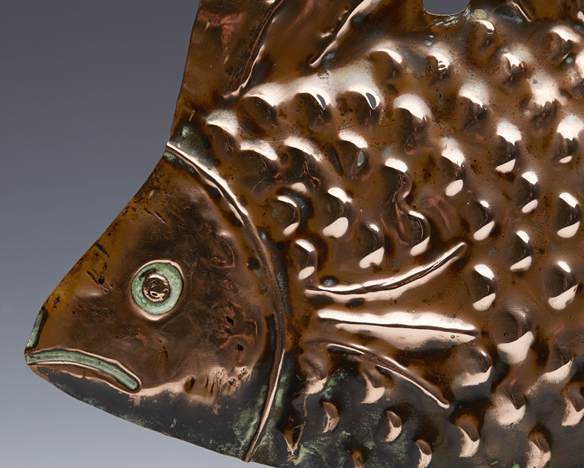 ARTS & CRAFTS NEWLYN COPPER FISH WALL HANGING C.1890 - Image 4 of 9