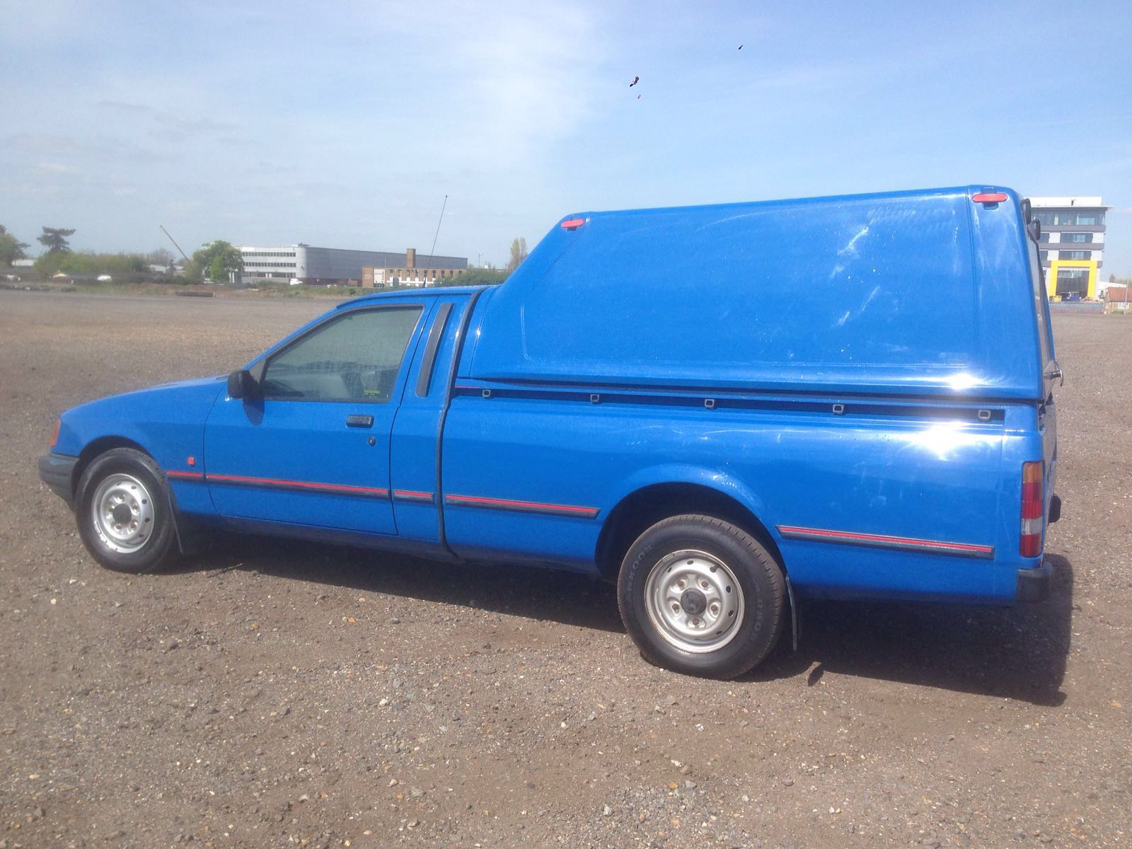 Ford P100 pickup, 1.8 turbo diesel 1991/J 39,000 miles with truckman top - Image 2 of 13