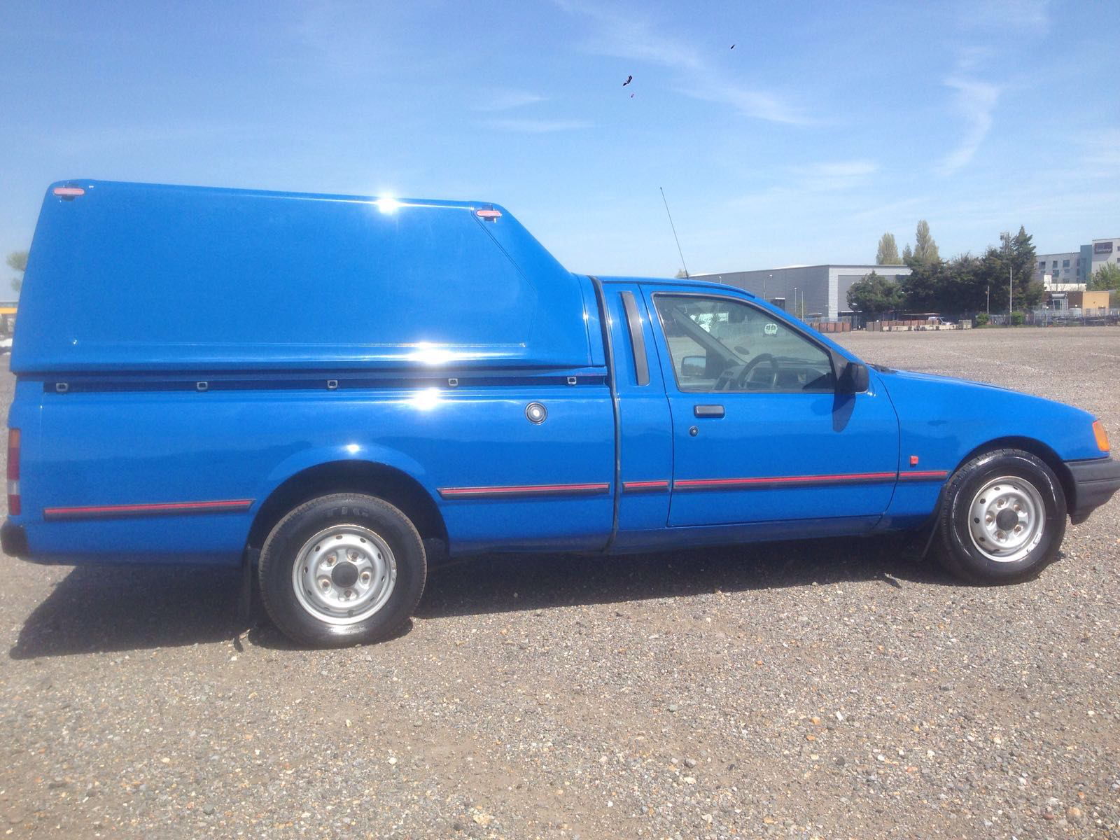 Ford P100 pickup, 1.8 turbo diesel 1991/J 39,000 miles with truckman top - Image 3 of 13