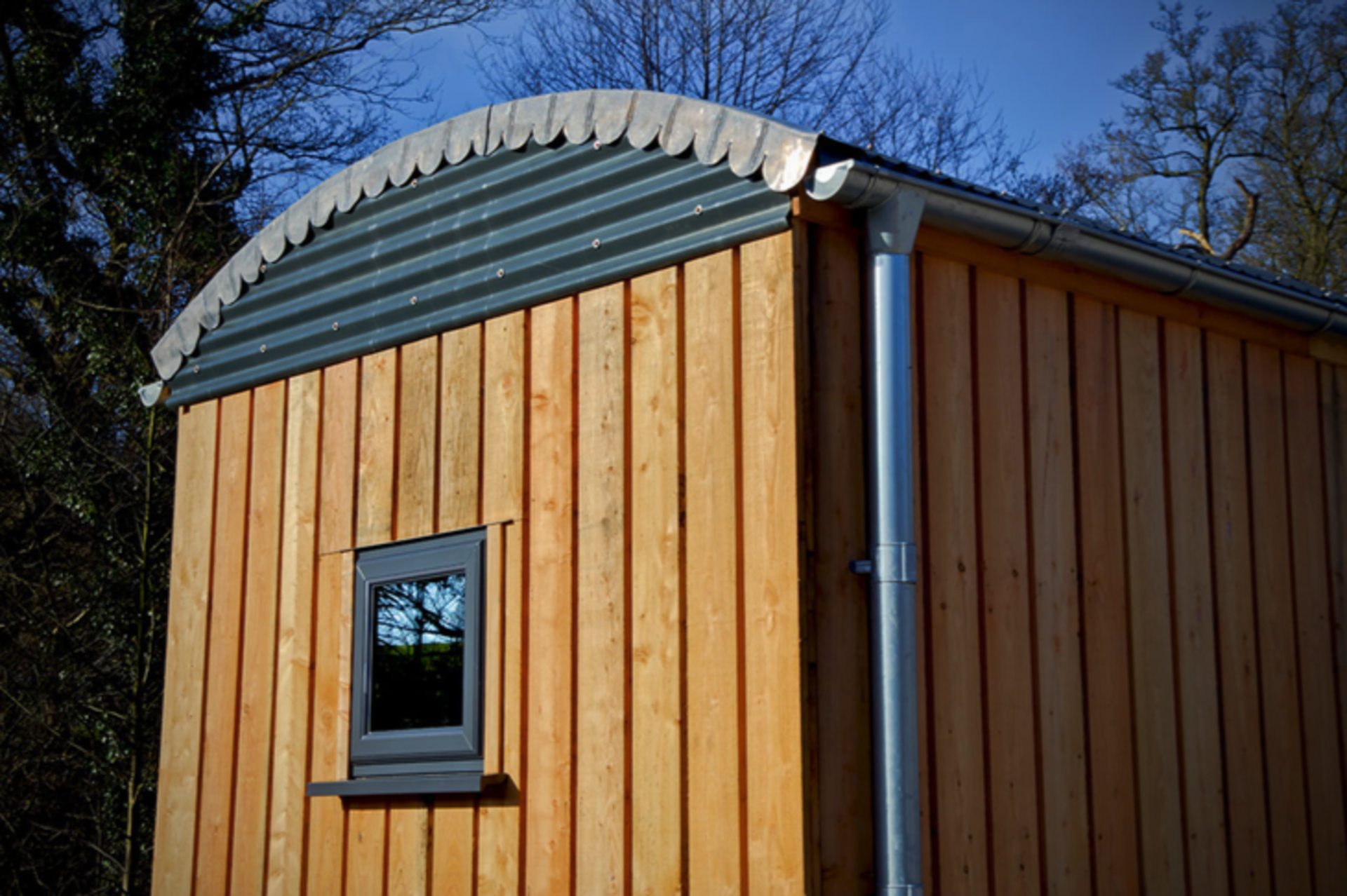 Bespoke Railway Carriage, built to last, Ideal for Garden Room ,Office, Glamping, Shoot Cabin. - Image 3 of 8