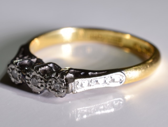 A 9ct gold and diamond ring, 3 graduated diamonds set side by side in a 9ct gold ring. 1.6 grms - - Image 2 of 3