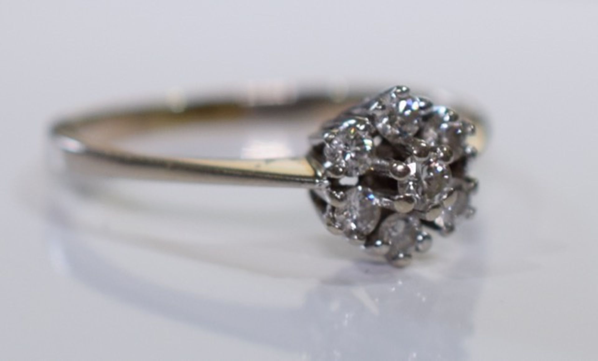 A 14ct Gold Diamond flower cluster ring with around .28 carats of diamonds - size m/n - Image 2 of 3