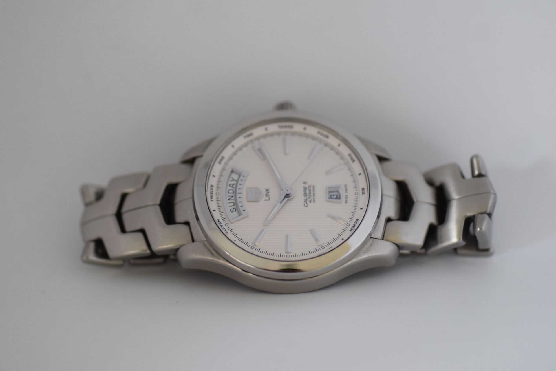 Tag Heuer Calibre Link Day/Date - Image 7 of 8