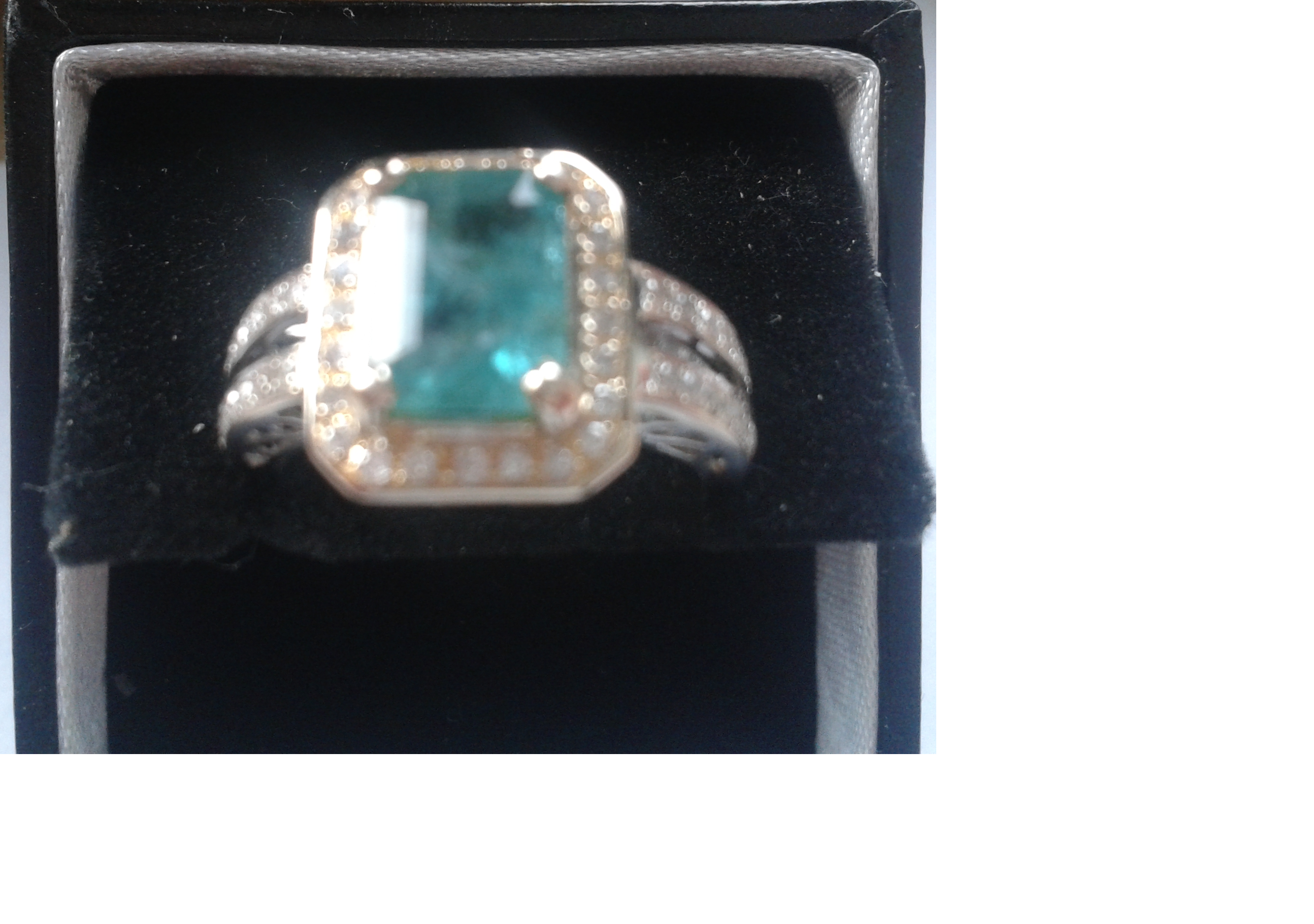 2.35ct Emerald Cut Diamond Gold Dress Ring - Image 17 of 20