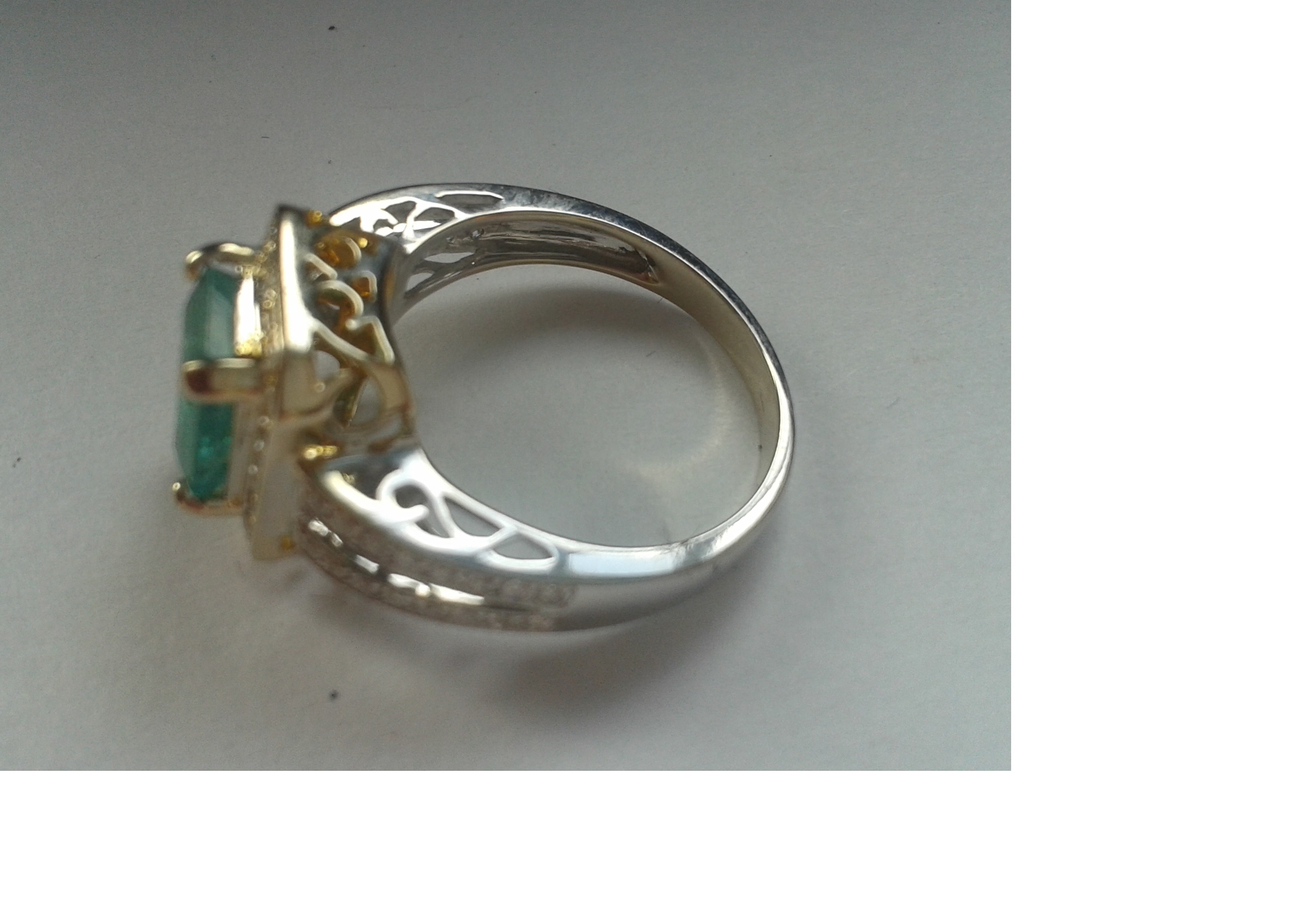 2.35ct Emerald Cut Diamond Gold Dress Ring - Image 11 of 20