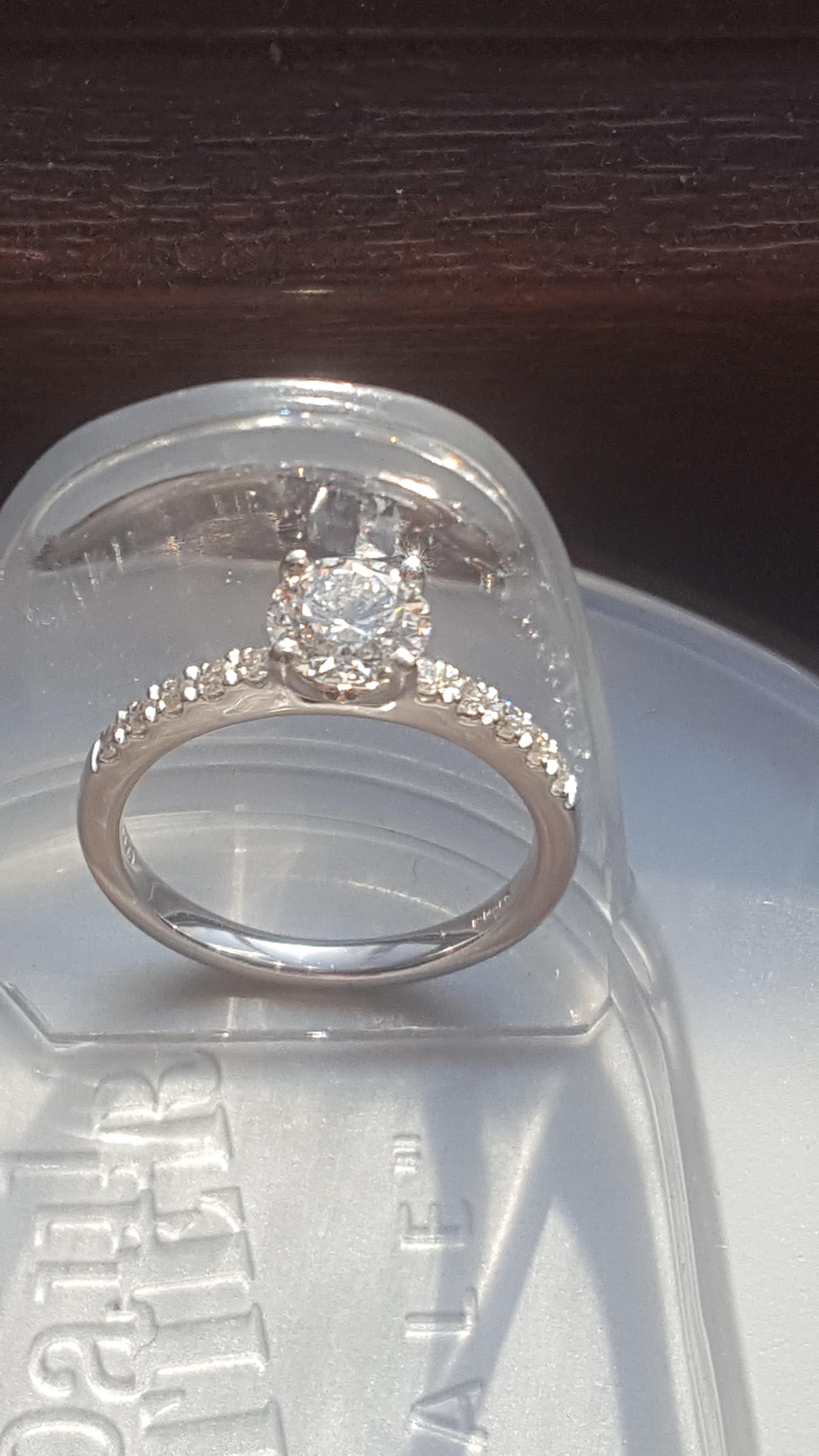 Flawless princess cut, platinum design novo set, diamond engagement ring with matching band. - Image 28 of 33