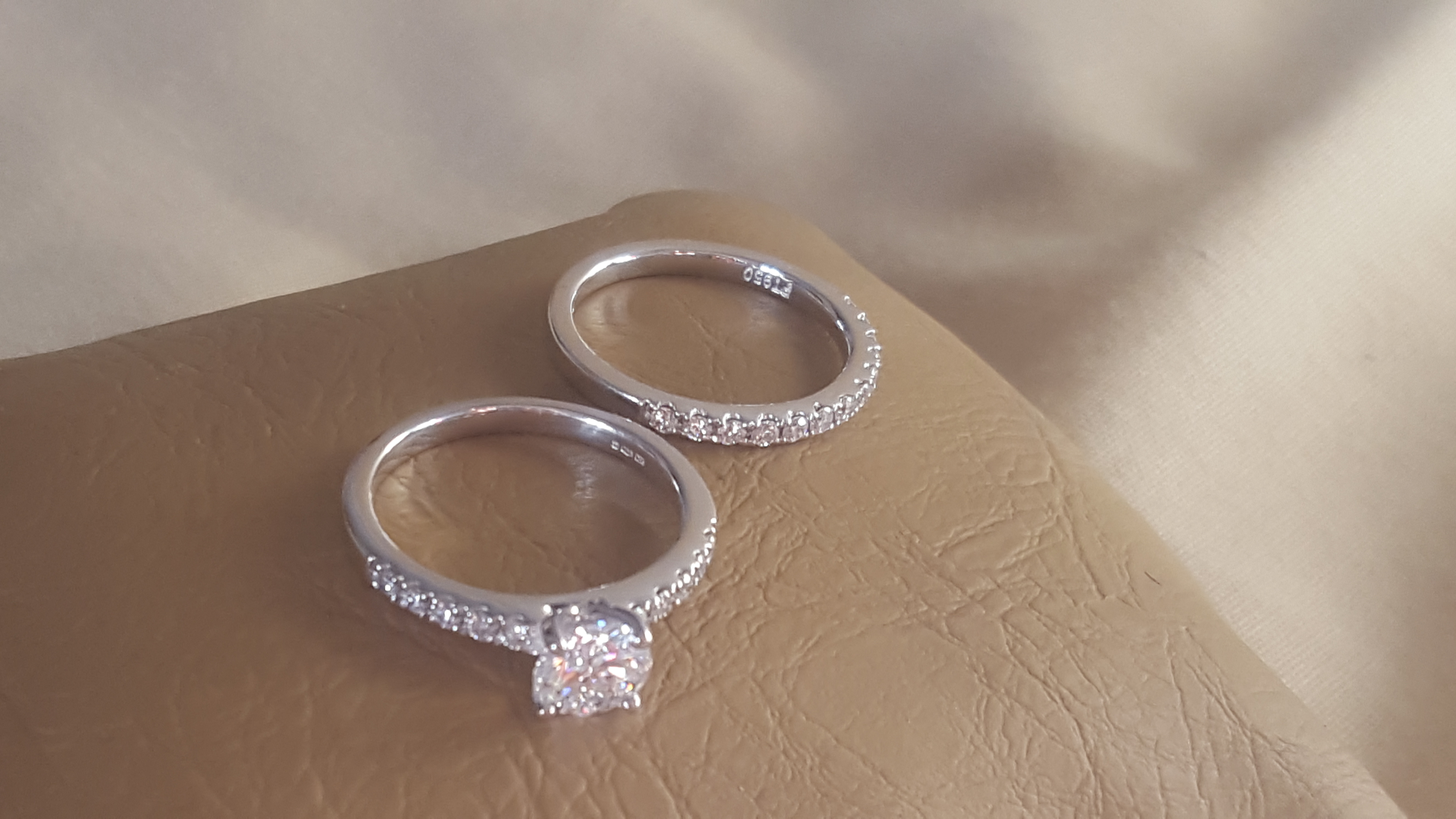 Flawless princess cut, platinum design novo set, diamond engagement ring with matching band. - Image 20 of 33