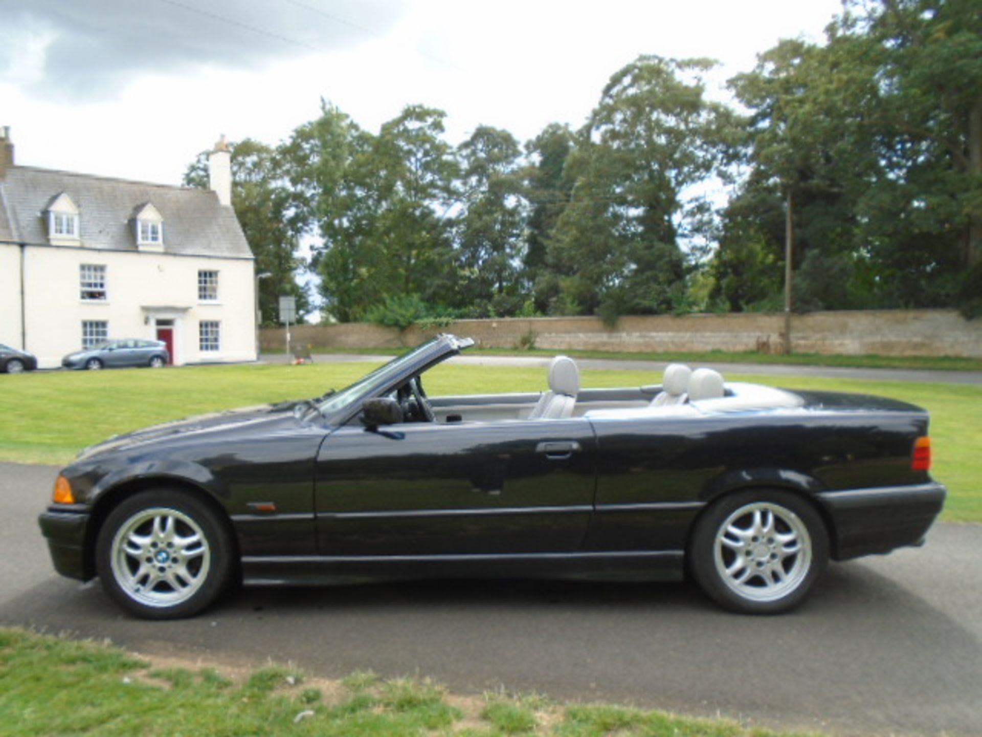 1995 BMW 328i Convertible - Image 15 of 15