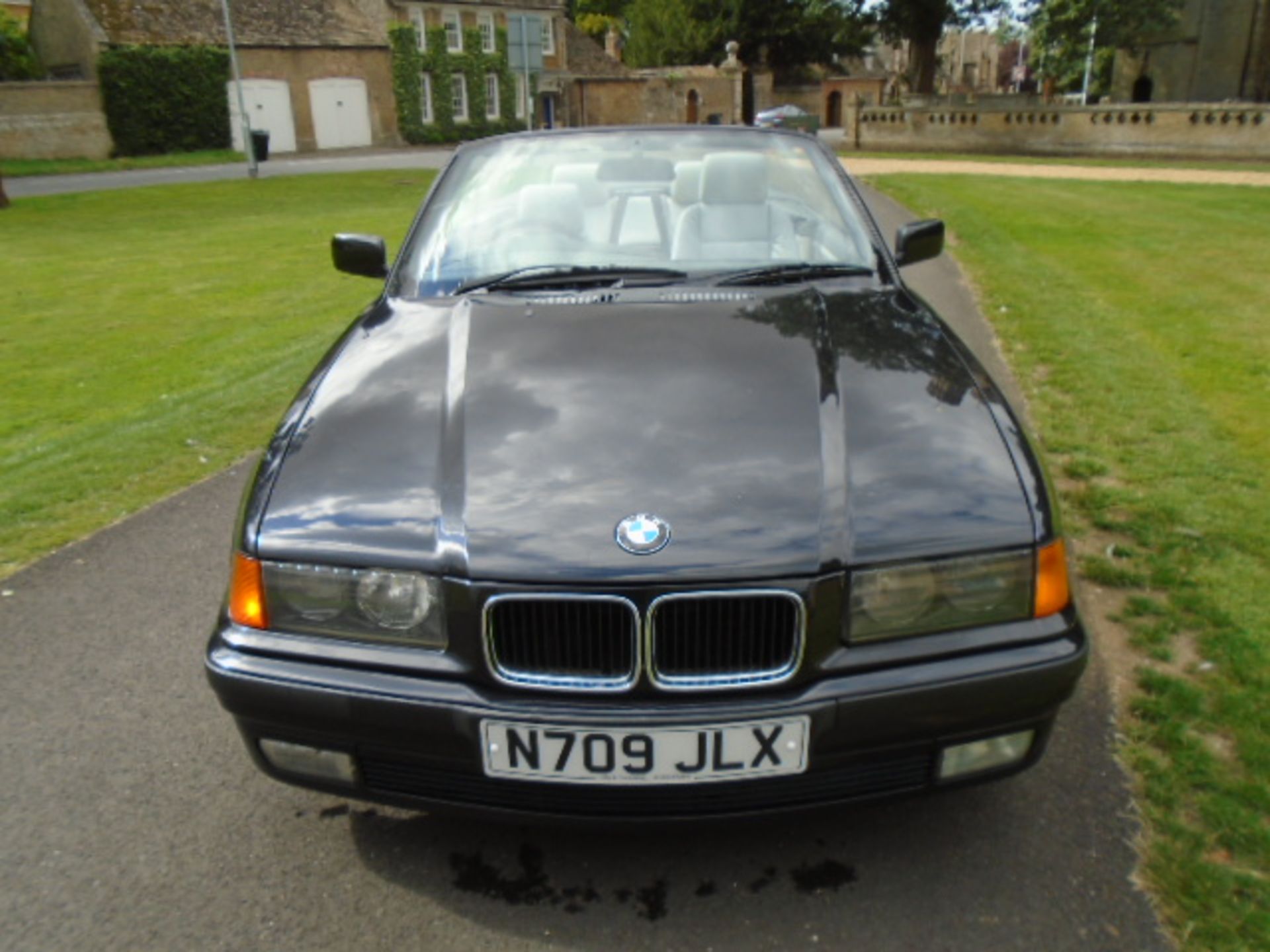 1995 BMW 328i Convertible - Image 14 of 15