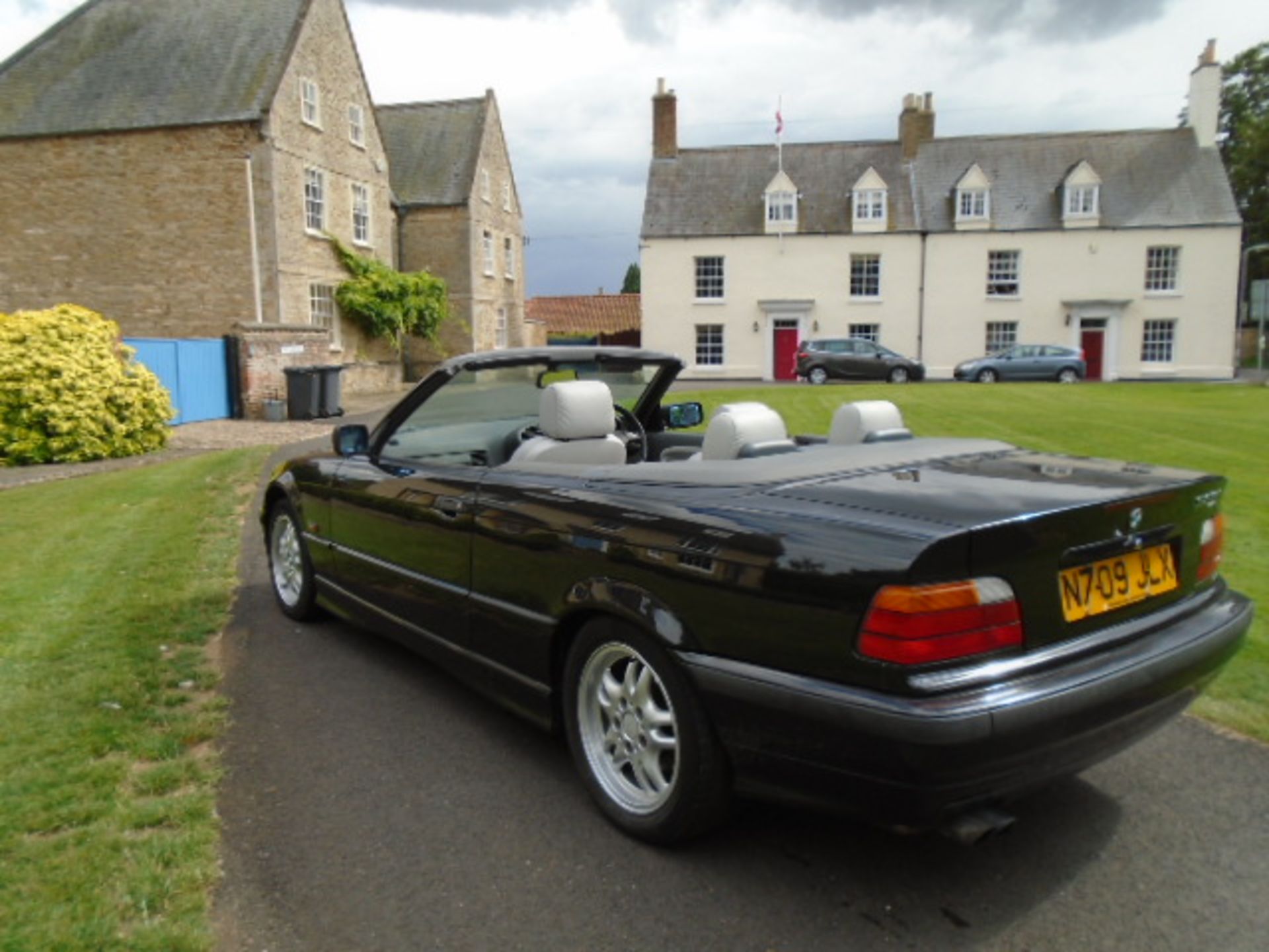 1995 BMW 328i Convertible - Image 3 of 15