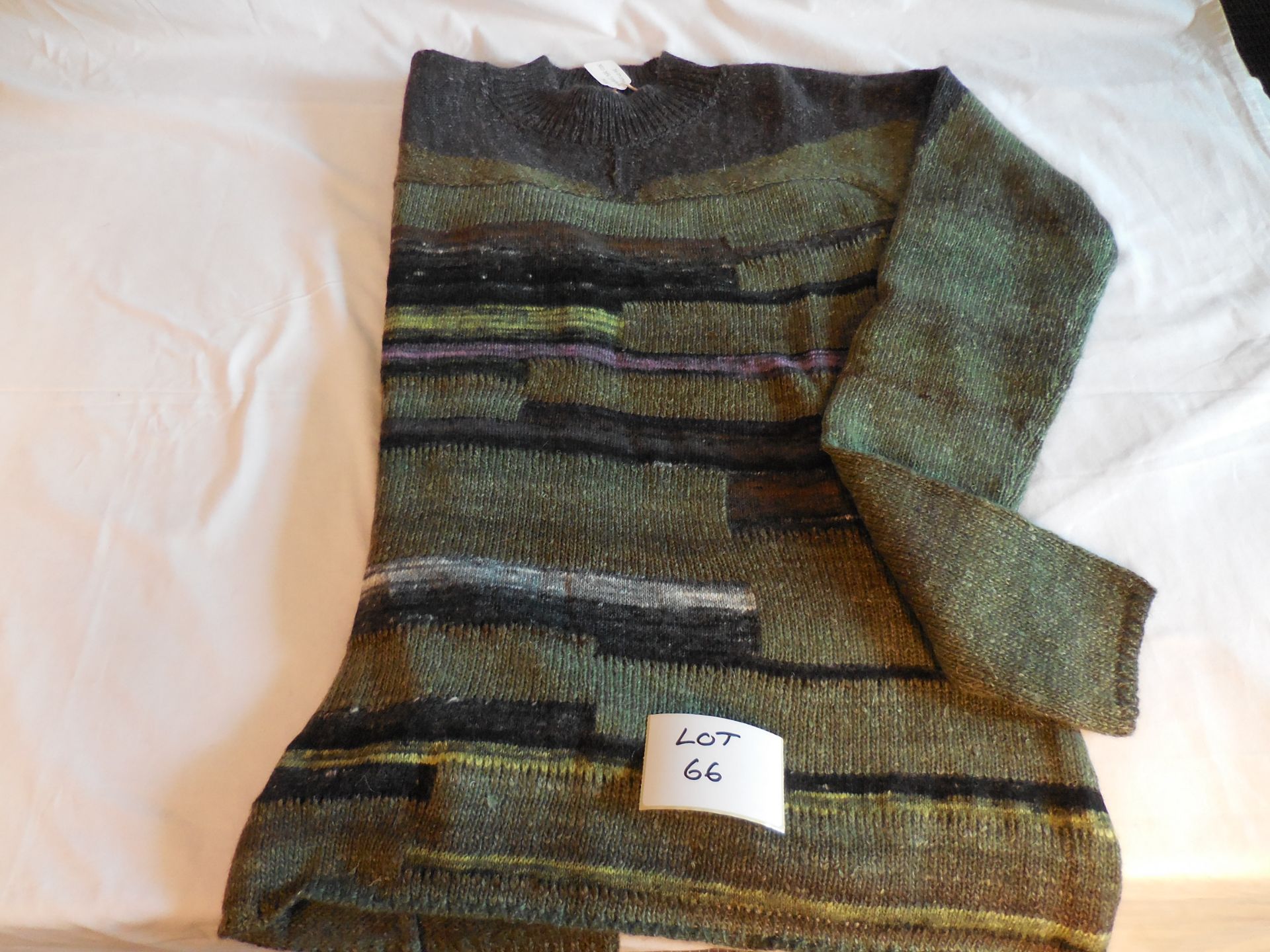 Naveebar Code Knitware Size L Retail Price £340