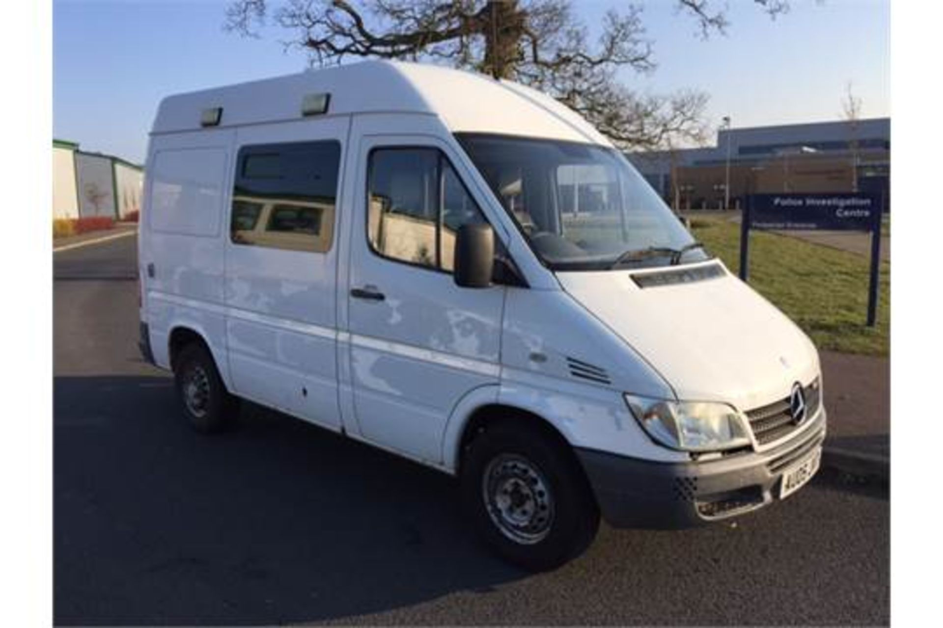 2005 Mercedes Sprinter 311 cdi 2148cc Diesel Van with side windows Owned and used by the police from
