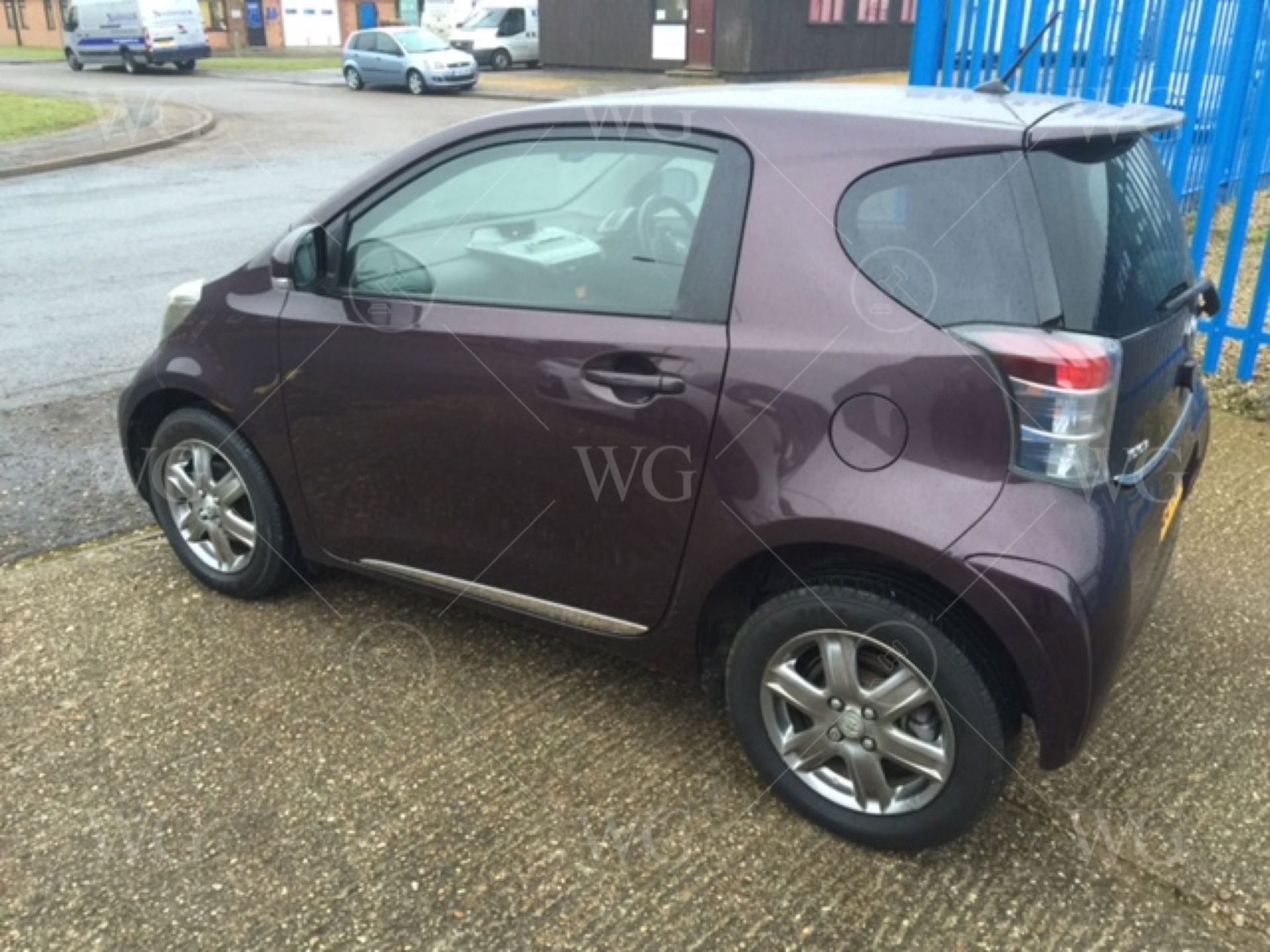 09 Toyota iq 2 vvt-i cvt automatic 3door hatchback 998cc petrol car Mot expires February 2017 91k - Image 3 of 13