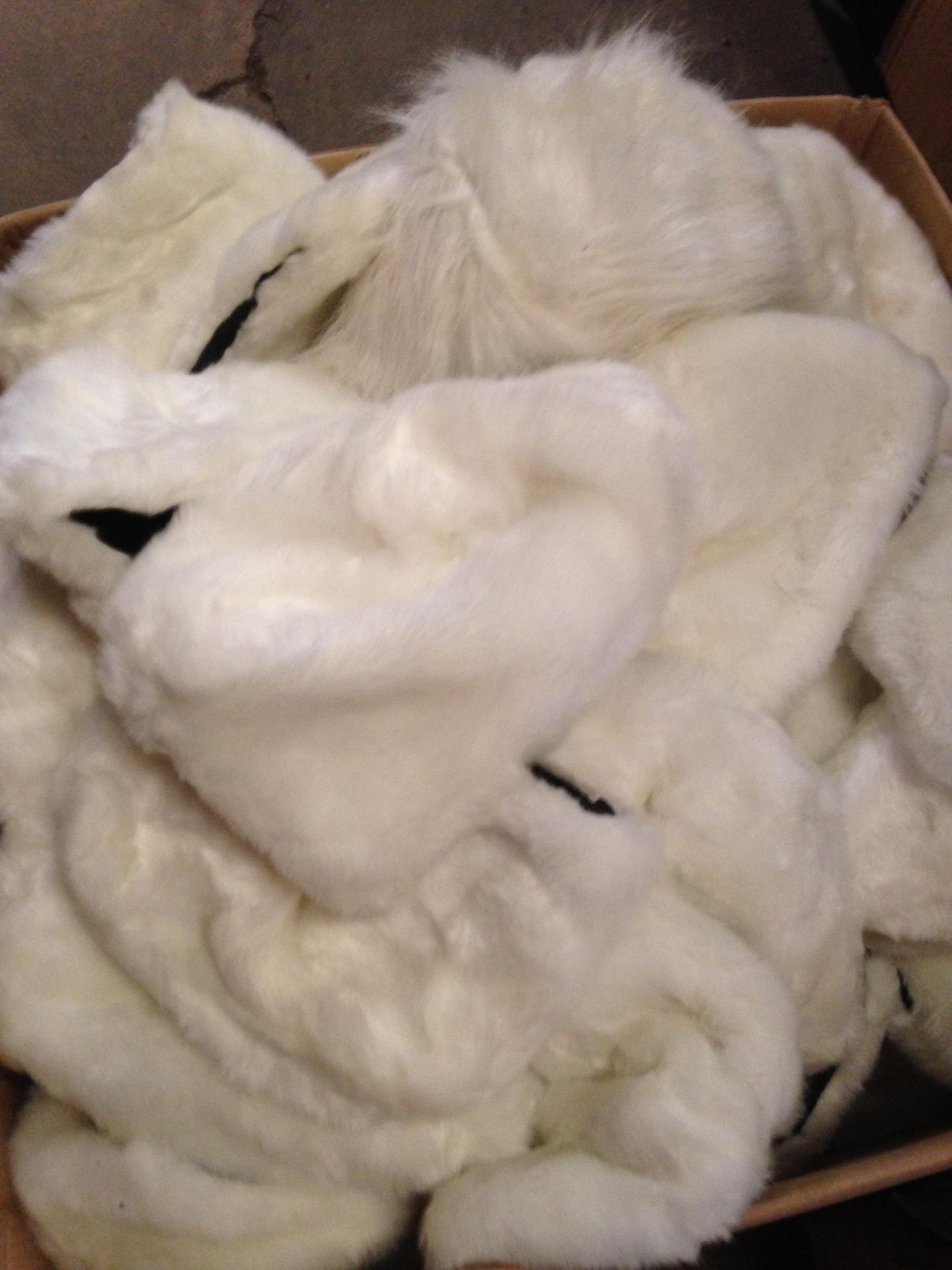 High Resale Value. Huge Job lot of Winter Faux Fur Cossack Hats 632 Multiple Colours. #2/24 - Image 13 of 16