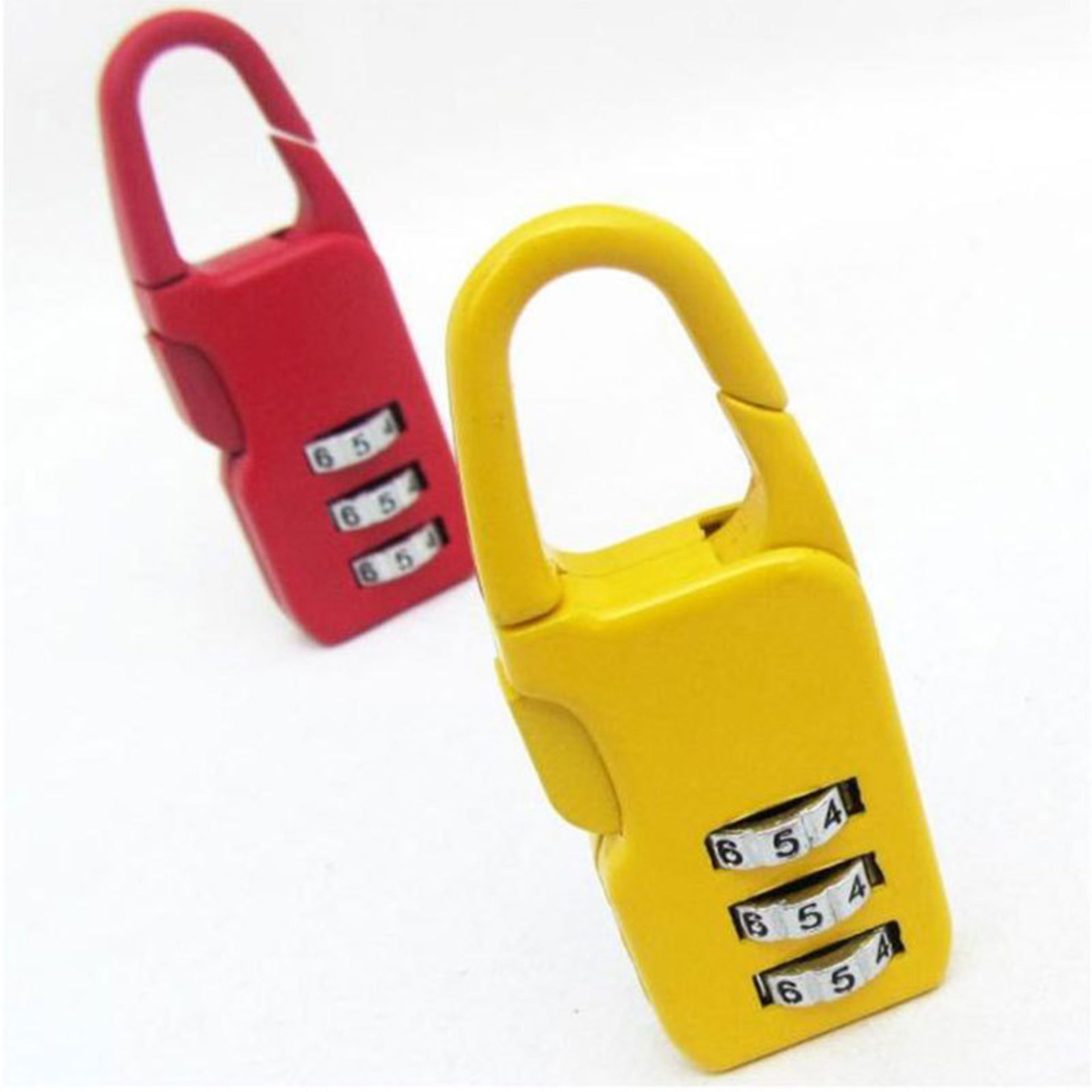 High Resale Value. 835 x Mini Combination Padlocks in Retail Packing.