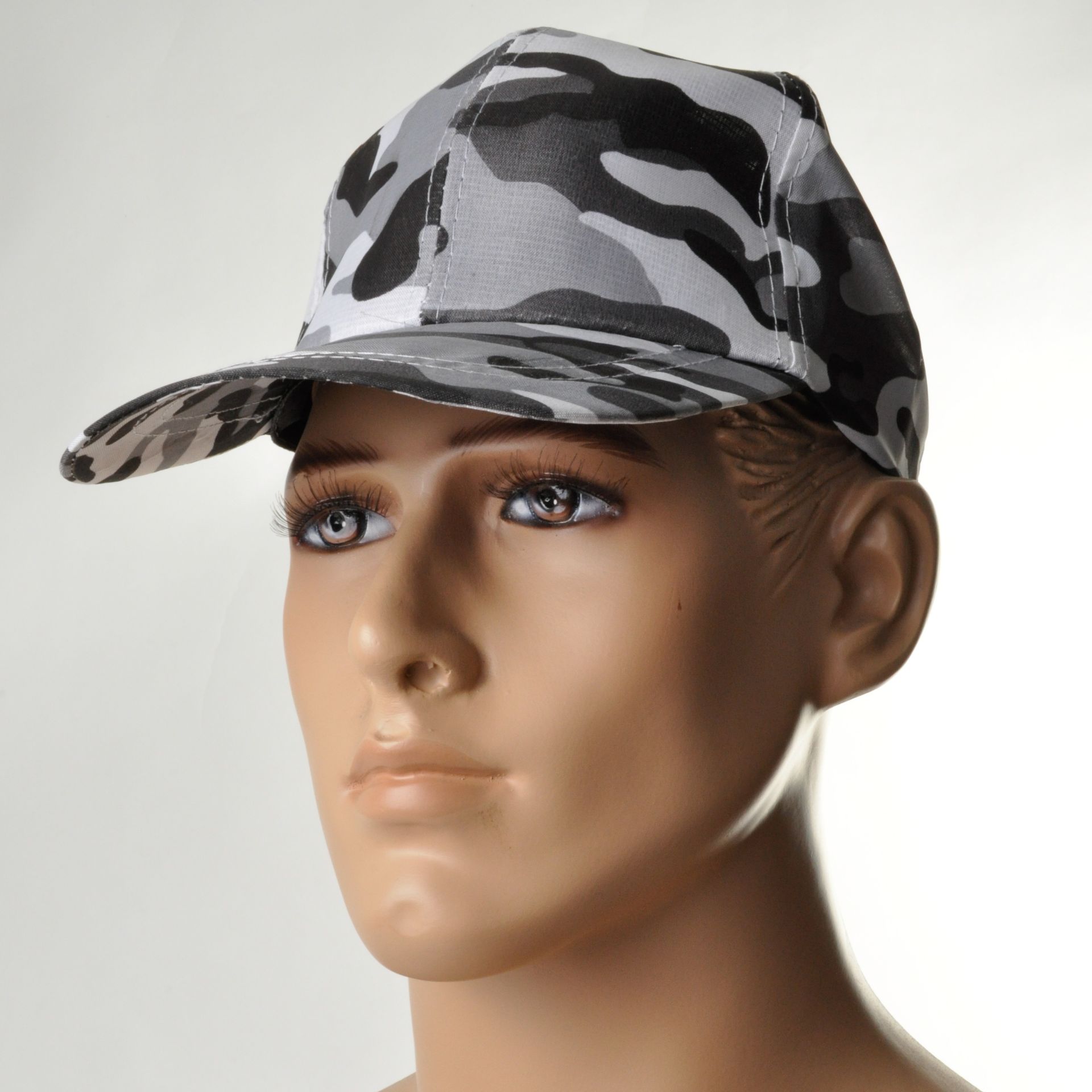 High Resale Value. Army Camo Packed Hats 1,918 individual hats. 5 Colours. - Image 3 of 12