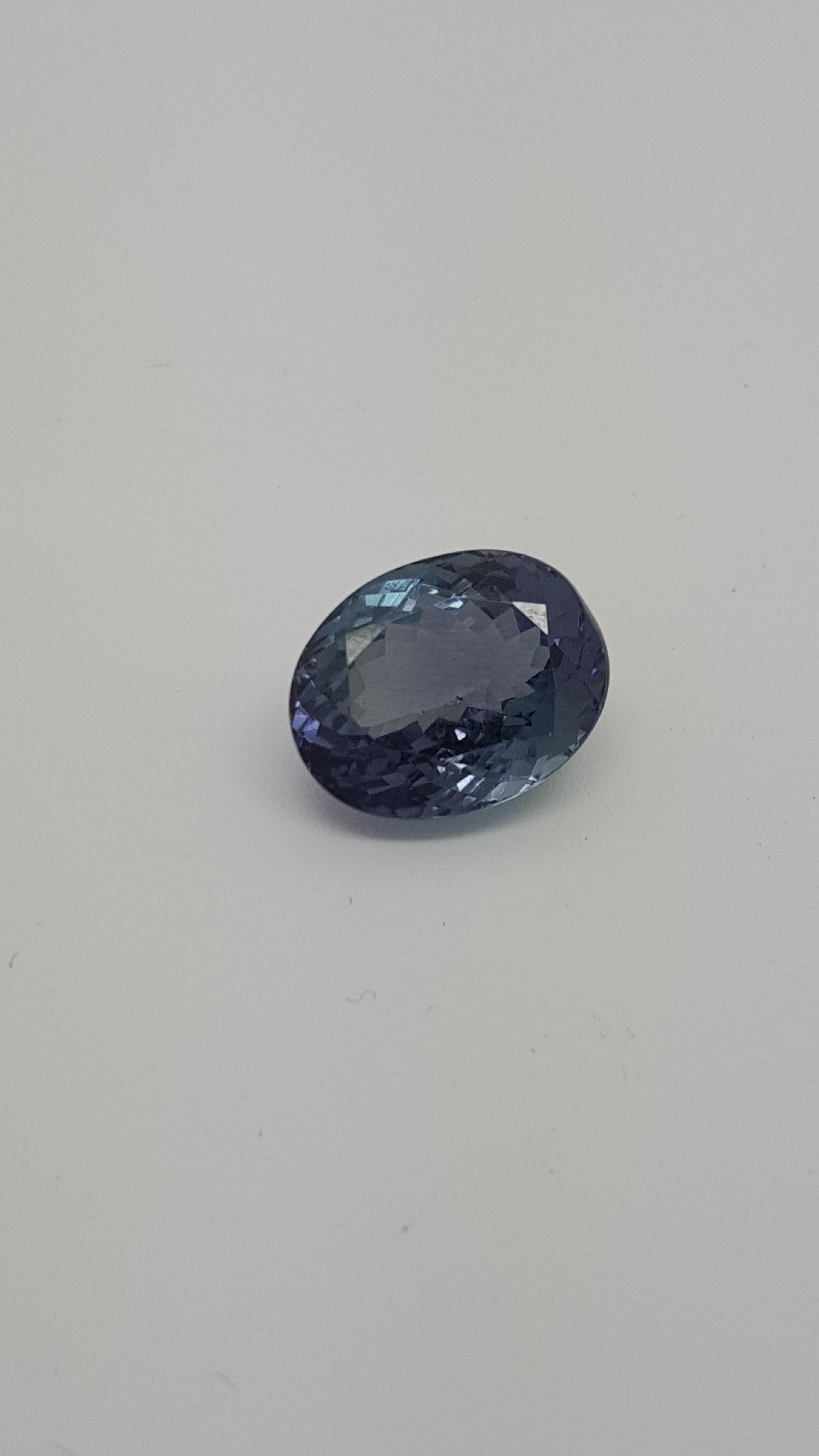 7.58 ct natural loose certified tanzanite