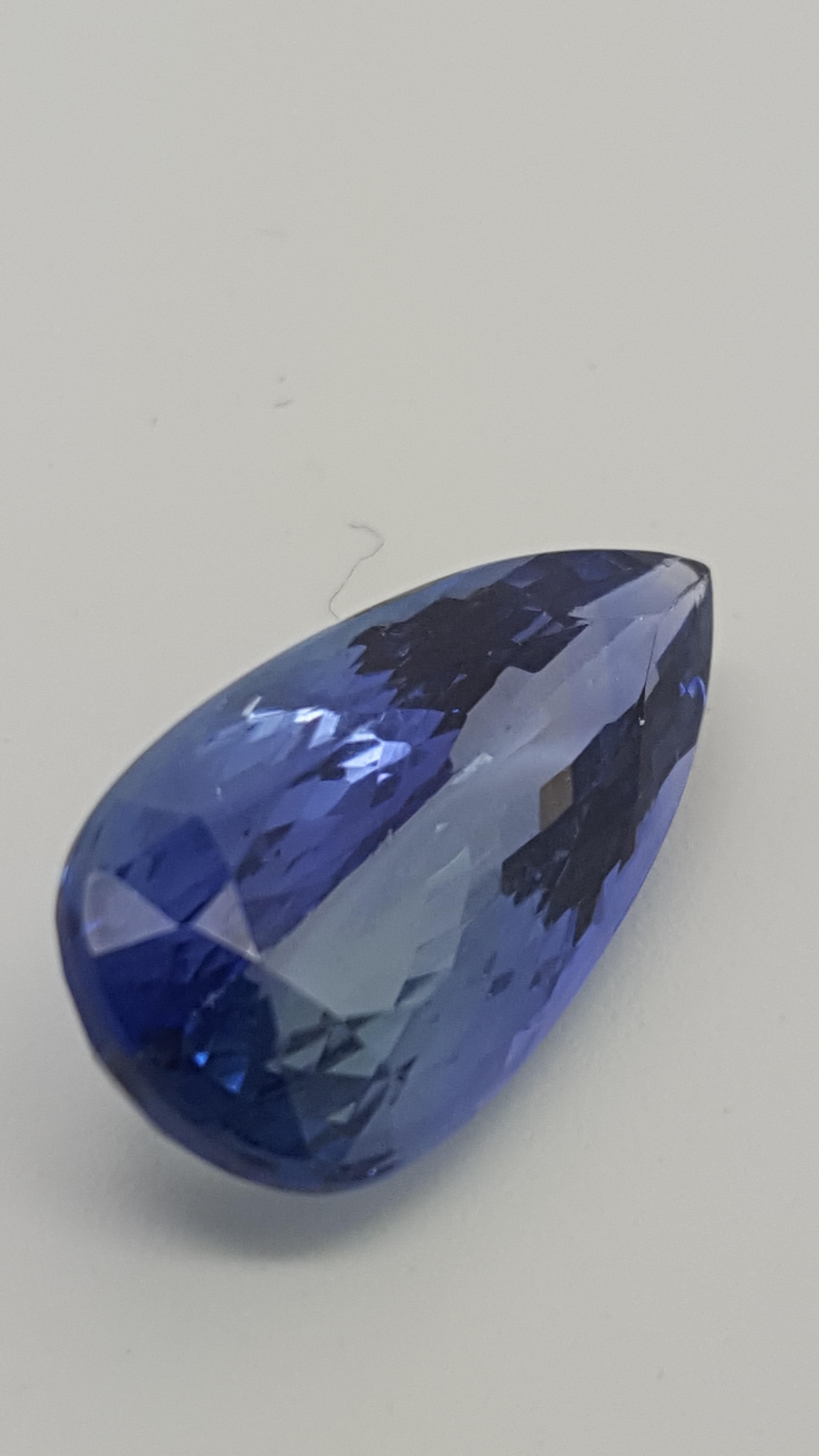 Natural loose certified tanzanite