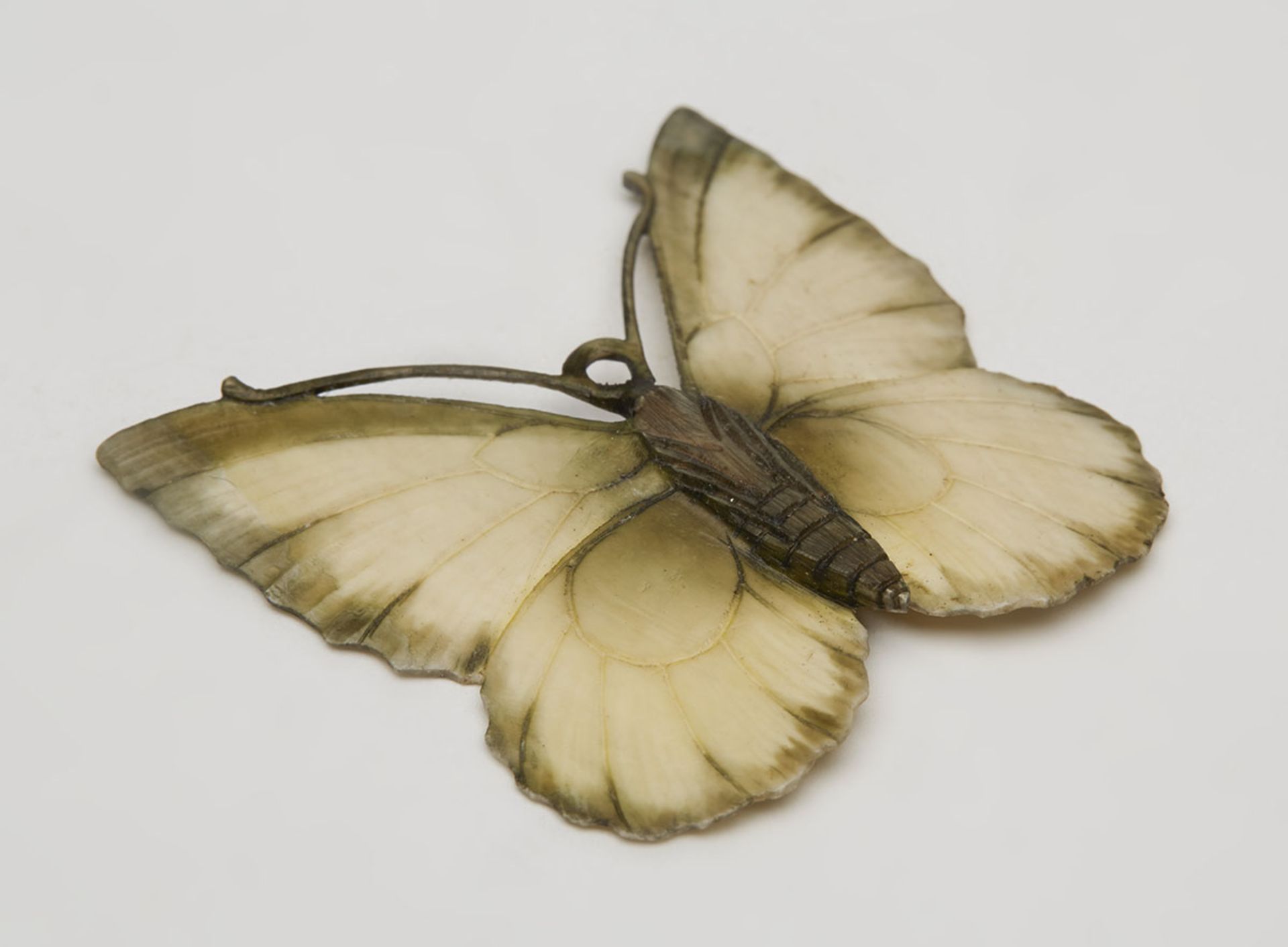 ANTIQUE CARVED IVORY BUTTERFLY PENDANT CHINESE? 19TH C. - Image 6 of 6