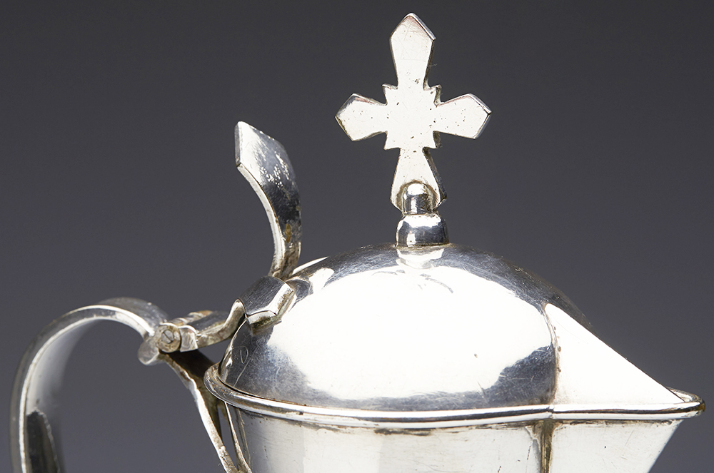 ANTIQUE ECCLESIASTICAL PUGIN STYLE GOTHIC SILVER PLATED ALTAR JUG 19TH C. - Image 11 of 11