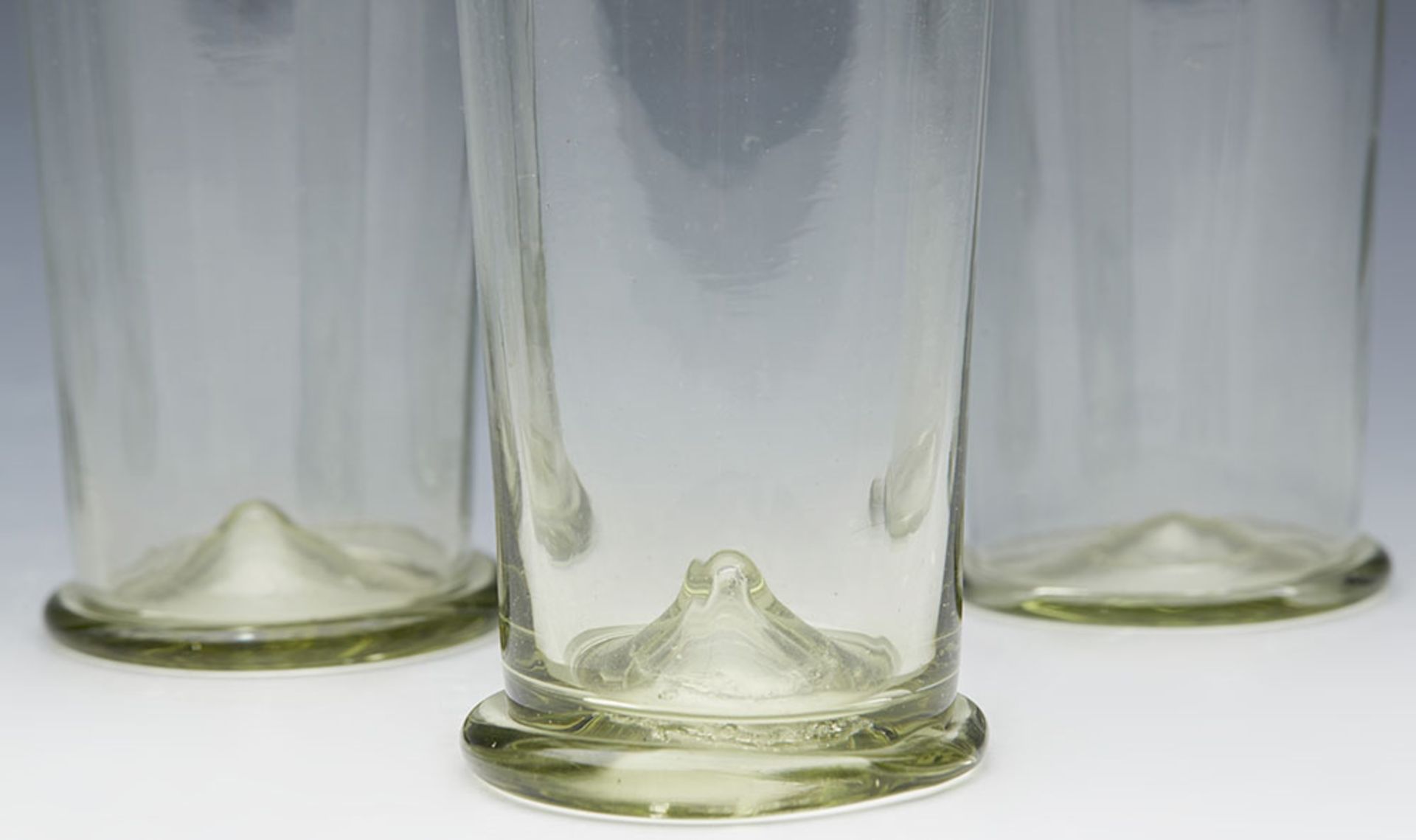 ARTS & CRAFTS SET SIX TUMBLER GLASSES ATTRIBUTED TO JAMES POWELL C.1890 - Image 5 of 14