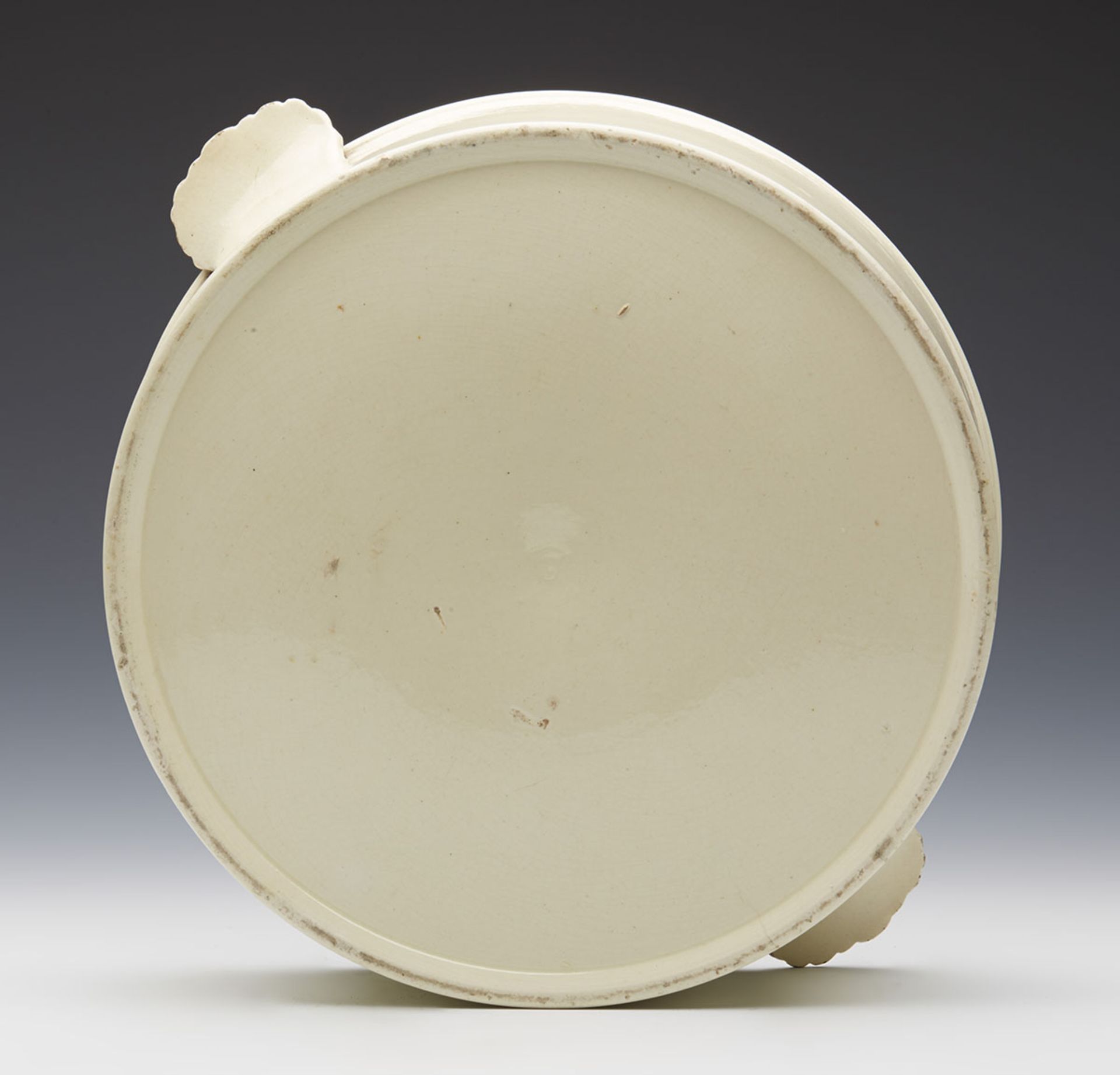 ANTIQUE CREAMWARE TWIN HANDLED WARMING DISH c.1800 - Image 5 of 7