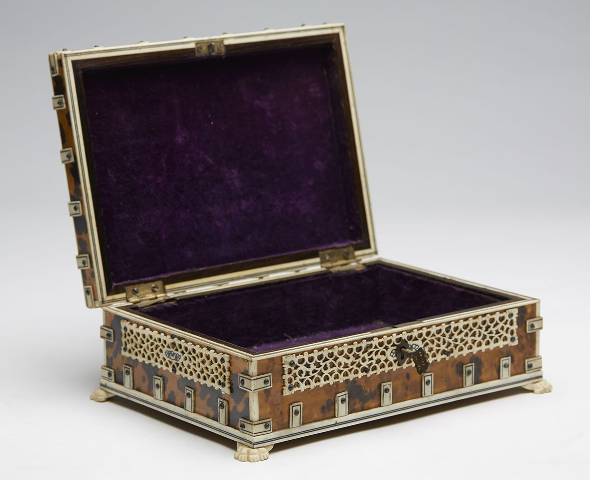 Exceptional Anglo-Indian Ivory & Tortoiseshell Box 19Th C. - Image 2 of 13