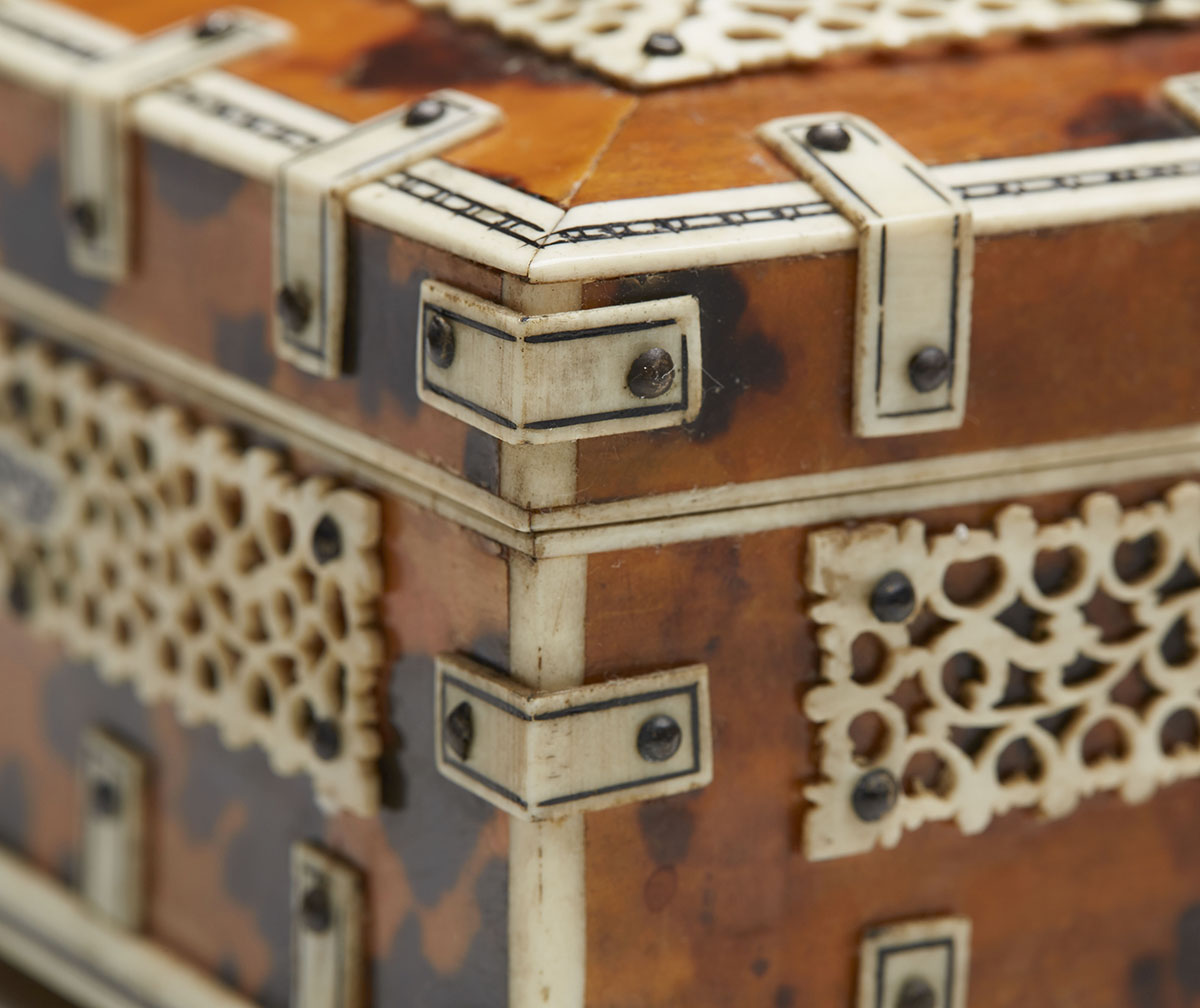 Exceptional Anglo-Indian Ivory & Tortoiseshell Box 19Th C. - Image 7 of 13