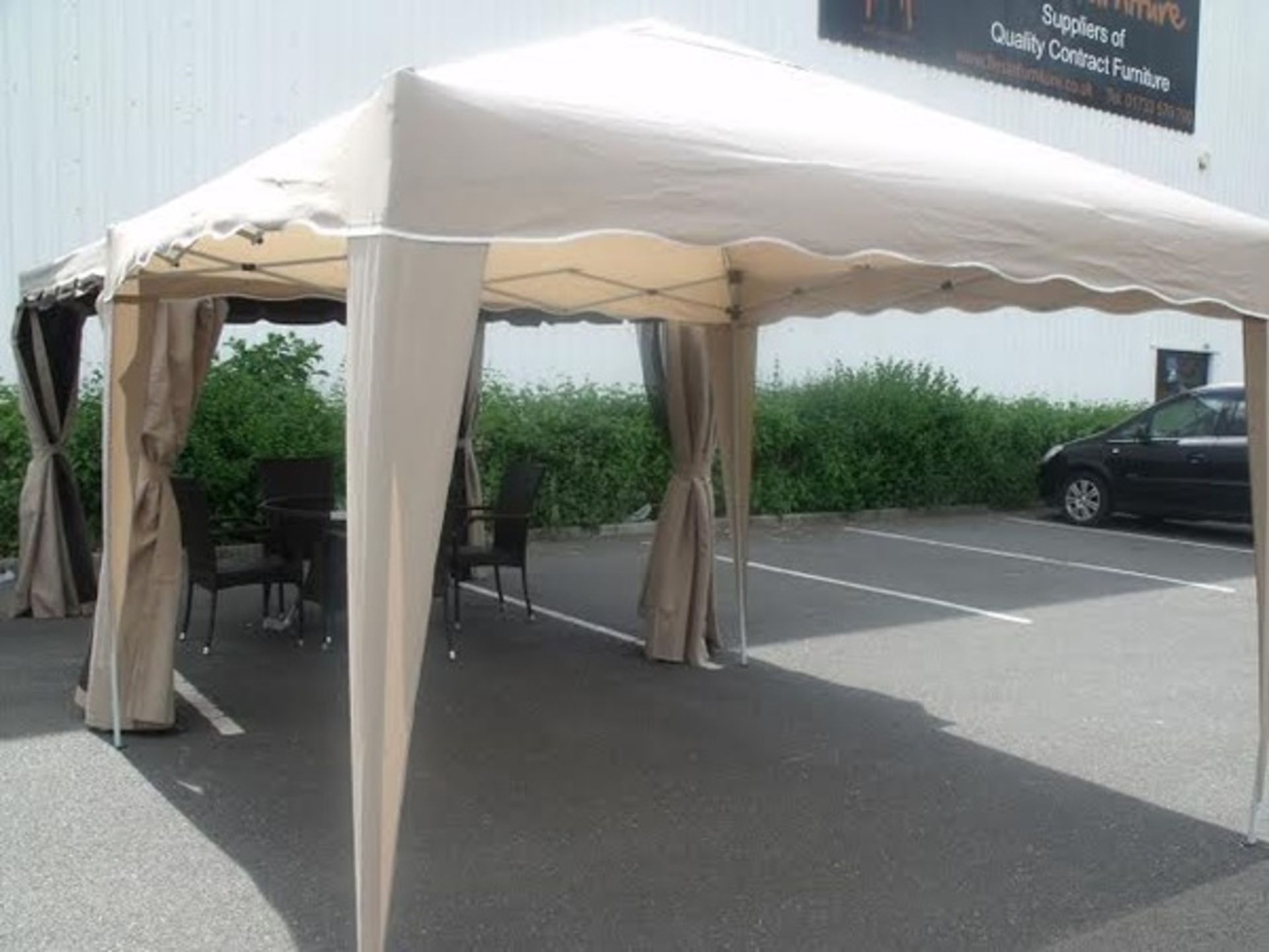 brand new and boxed pop up gazebos 3M X 3M Pop up Gazebo Easy to erect, folds down flat to fit