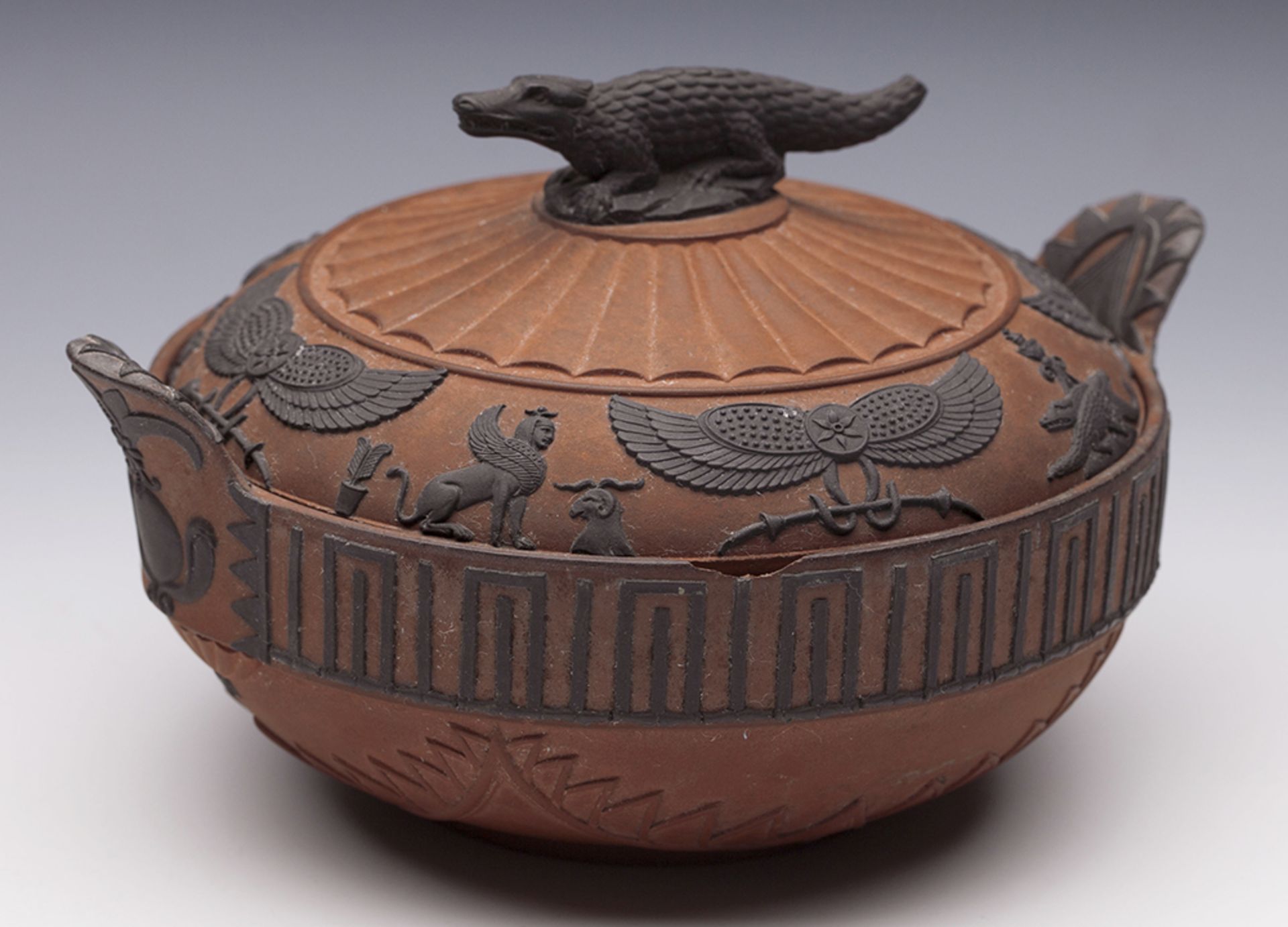 Wedgwood Egyptian Revival Rosso Antico Lidded Bowl C.1805