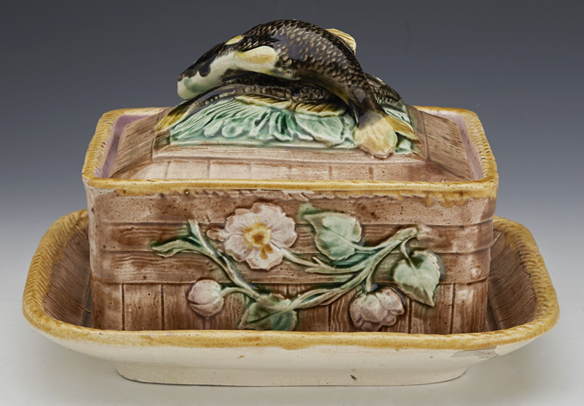 ANTIQUE ENGLISH MAJOLICA SARDINE DISH WITH FISH AND FLOWERS C.1865 - Image 10 of 10