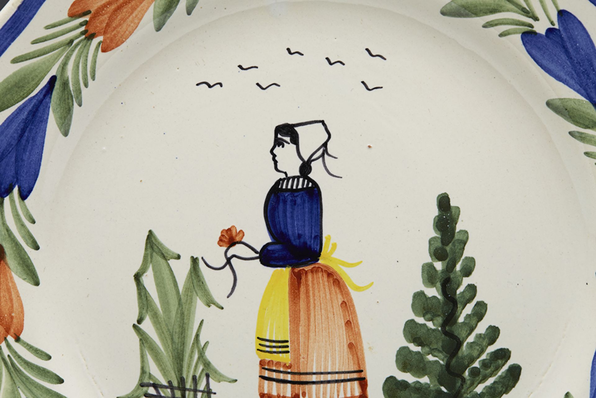 VINTAGE HENRIOT QUIMPER FAIENCE BRETON LADY PLATE 20TH C. - Image 2 of 8