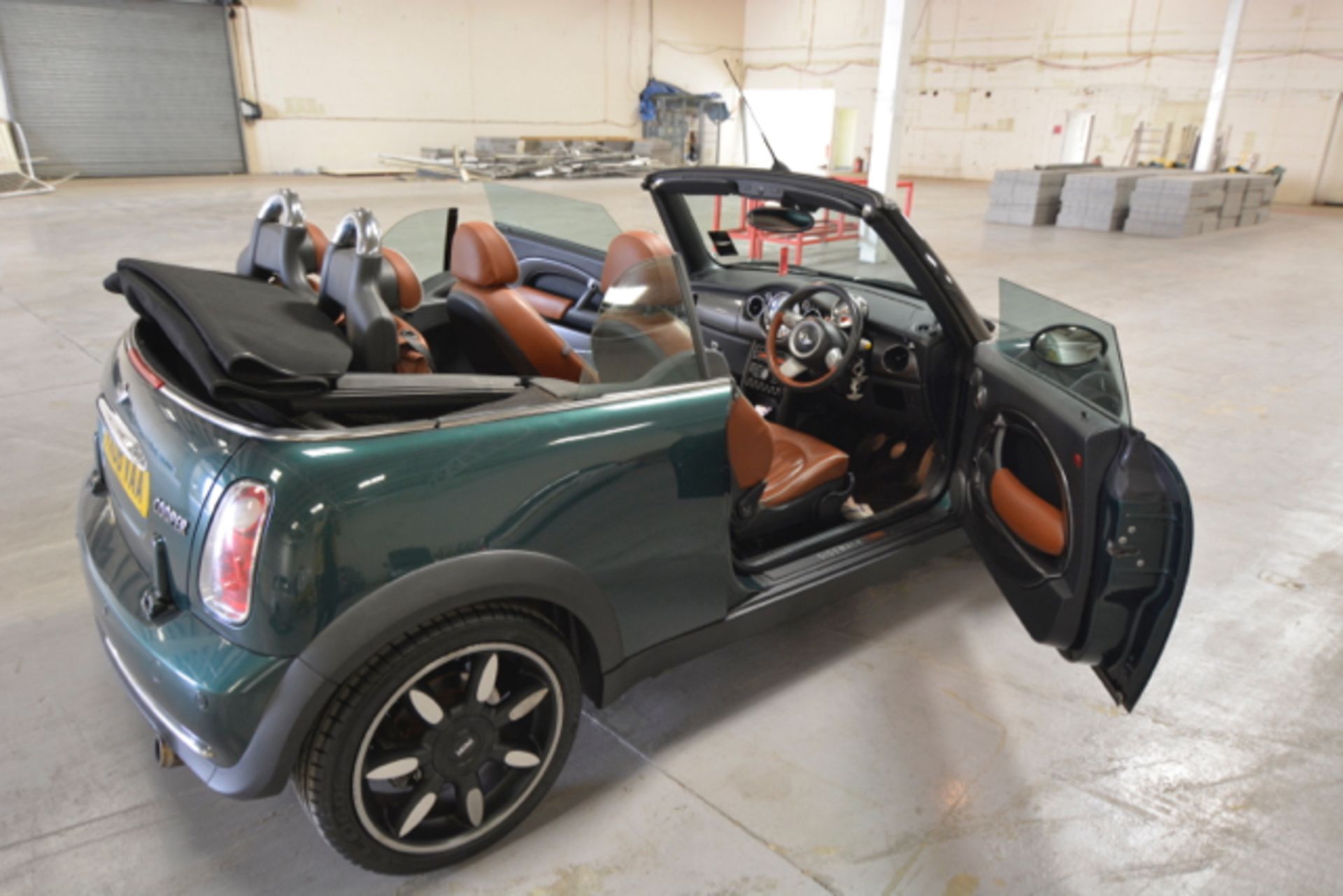 08 Mini Cooper Sidewalk Convertible - Image 10 of 20