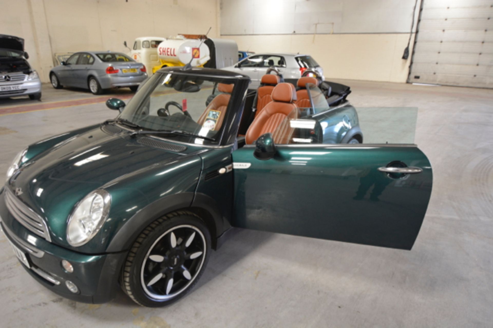 08 Mini Cooper Sidewalk Convertible - Image 9 of 20