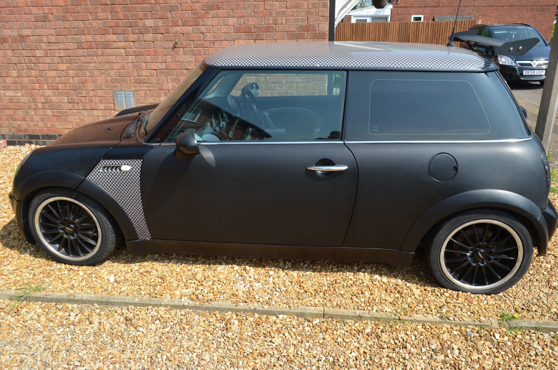 Mini One 1.6 3 Door Hatchback - Image 4 of 16