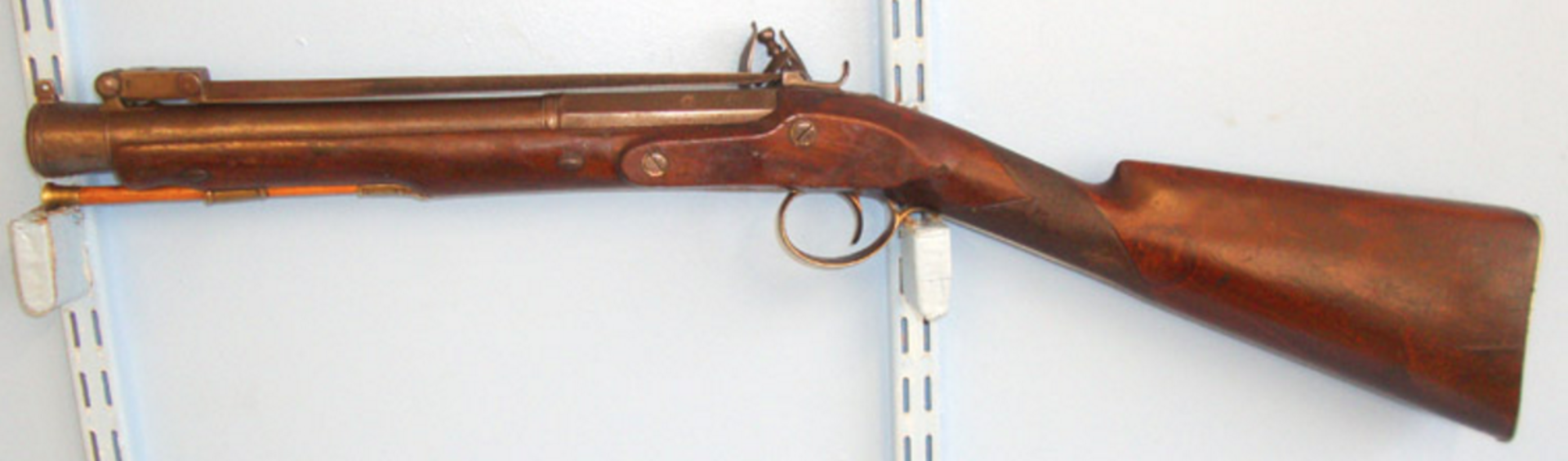 English, 1803-1838 Flintlock Blunderbuss By Thomas Styan, Manchester With Integral Folding Bayonet. - Image 3 of 3