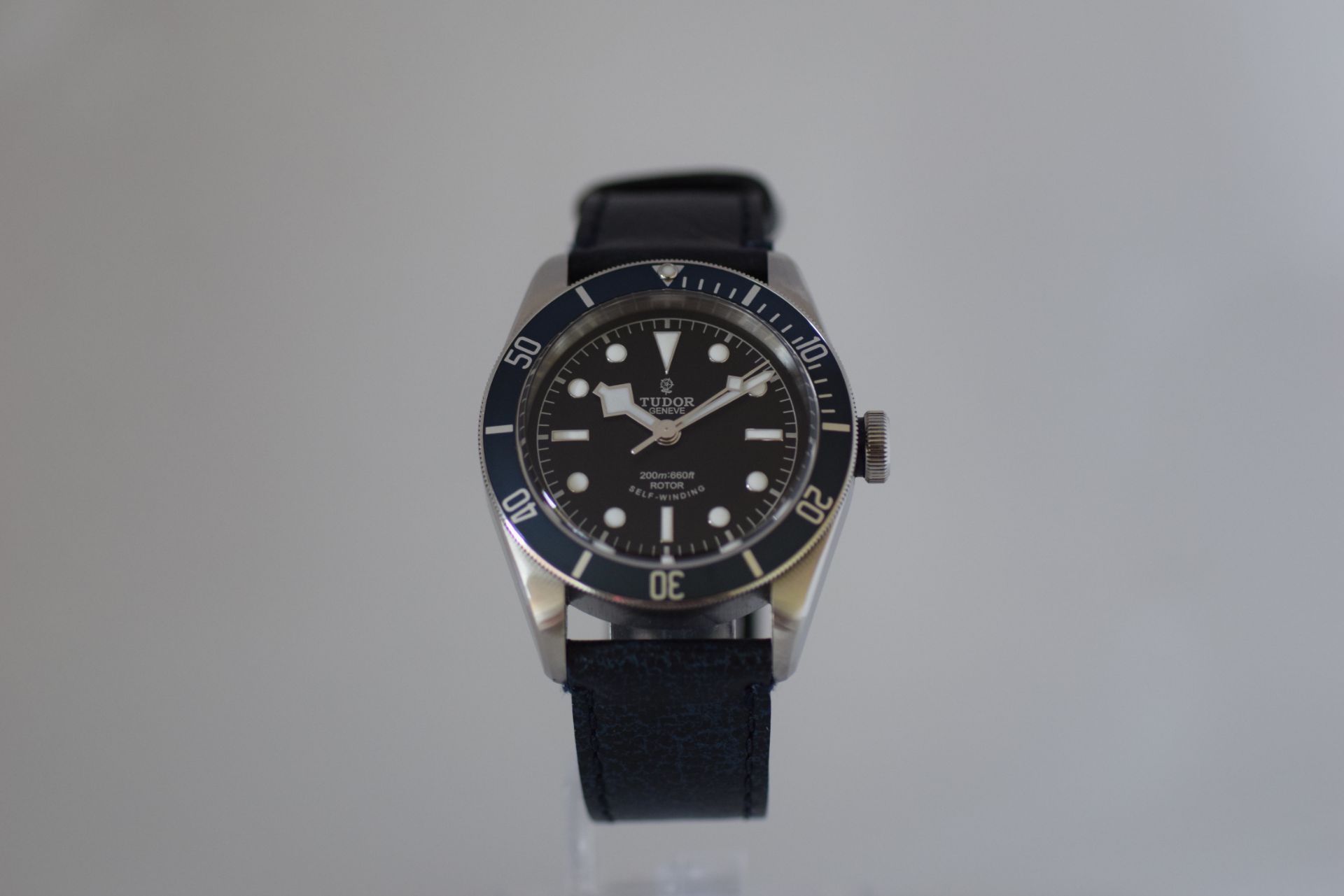 TUDOR HERITAGE BLUE BAY 79220B BOX & PAPERS 1YR WARRANTY