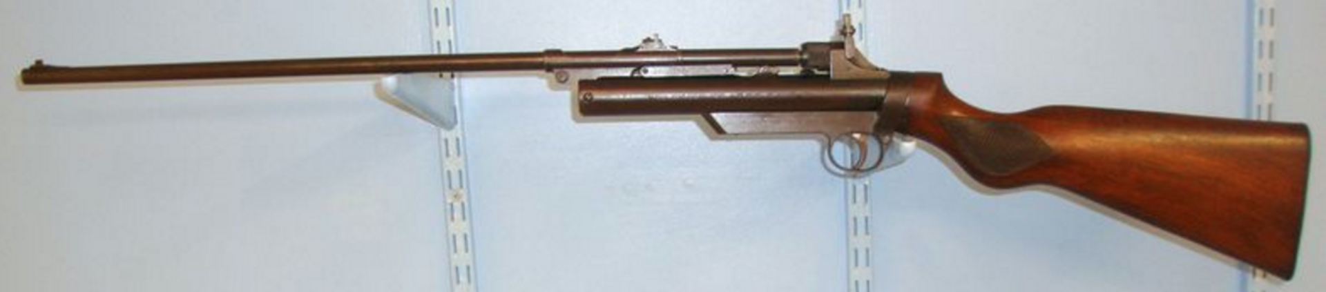 RARE, 1930's Webley Service 2nd Series/ Type .177 Calibre Air Rifle With Safety Catch. - Image 3 of 3