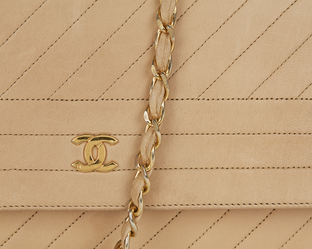 Chanel, Single Flap Bag - Image 6 of 9