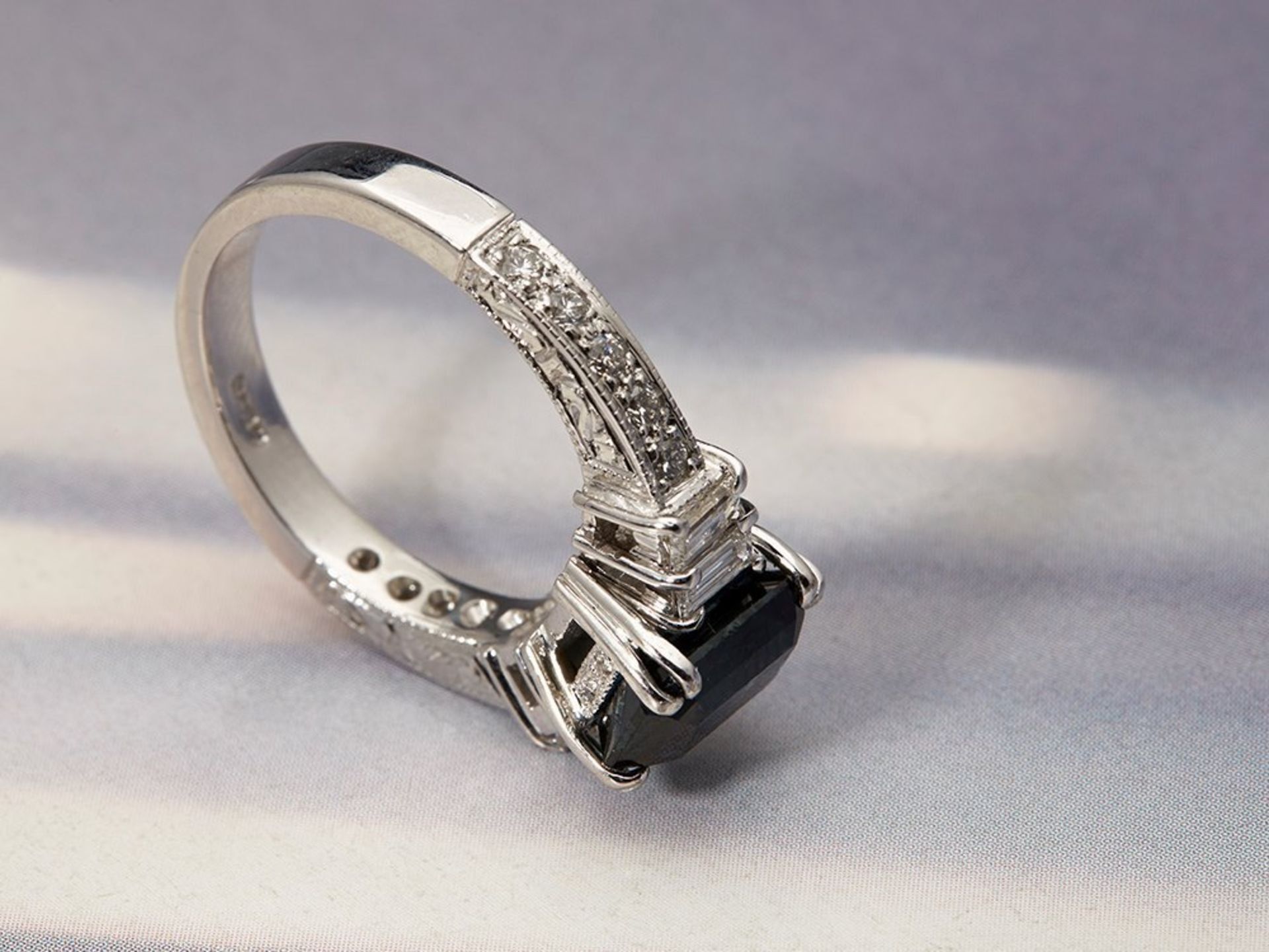 Platinum 3.03ct Emerald Cut Sapphire & 0.88ct Diamond Ring - Image 2 of 6