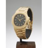 Patek Philippe, Nautilus. Low Premium at 6%