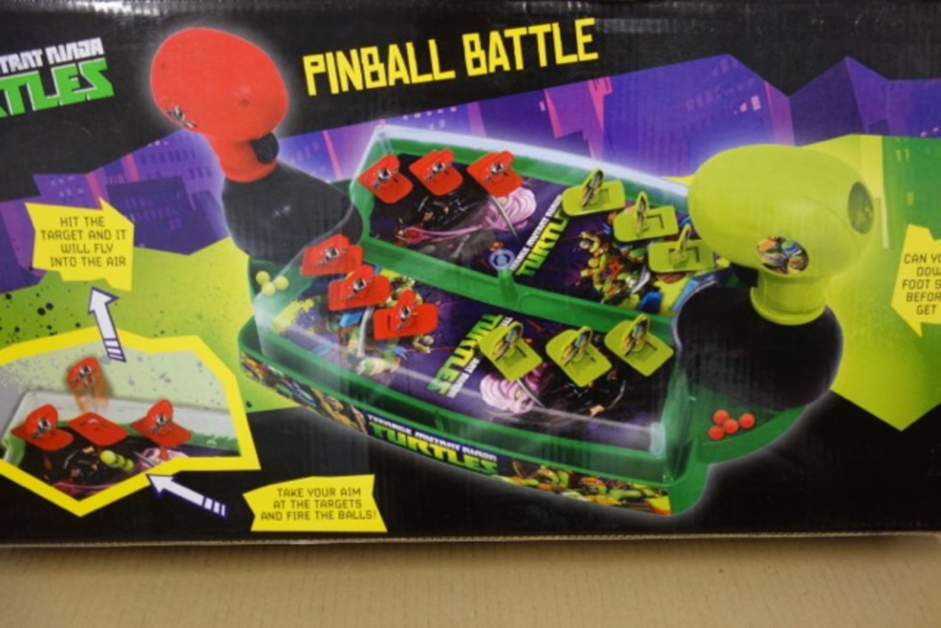 18 x Nickelodeon Teenage Mutant Ninja Turtles Pinball Battle Game. 'Take your aim at the targets and - Image 3 of 3