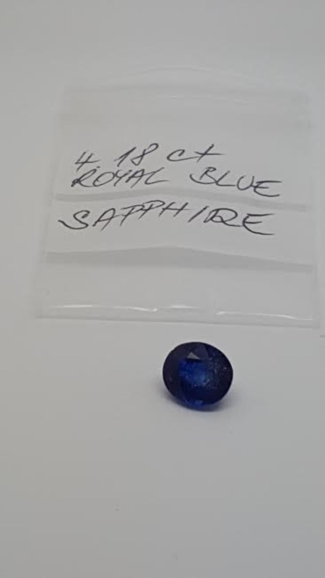 4.18 ct royal blue sapphire