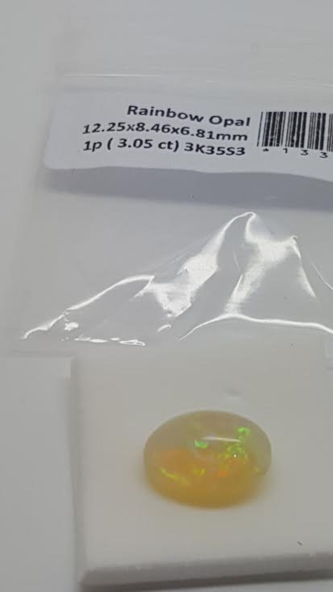 3.05 ct natural loose opal