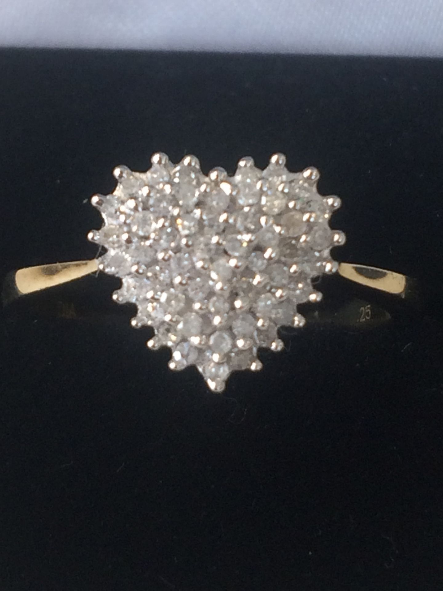9ct Gold Heart Cluster Ring